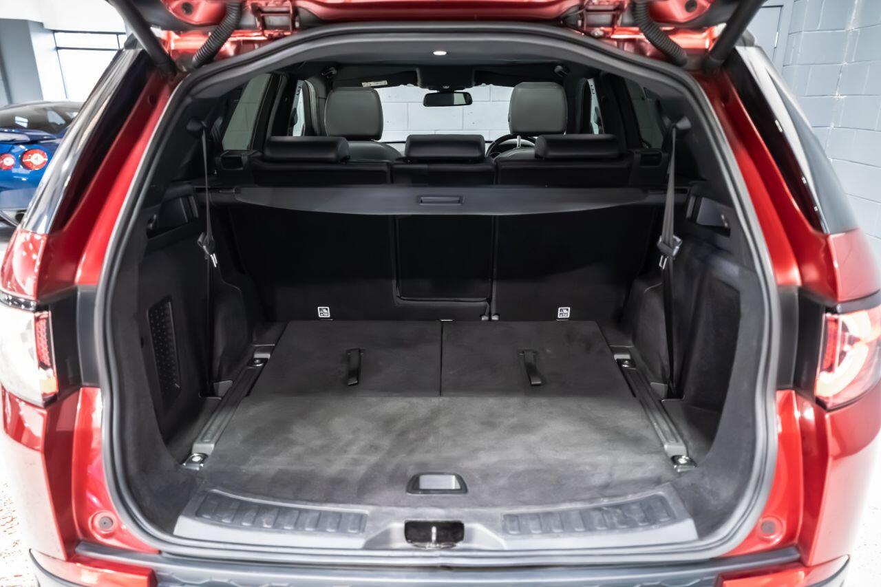 Land Rover Discovery Sport view 42