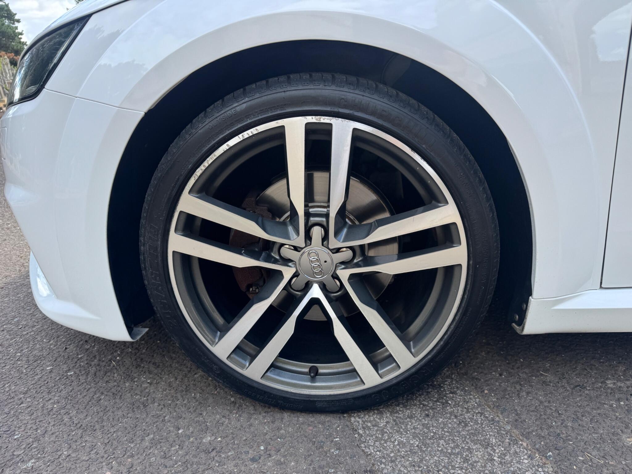 Audi TT view 42