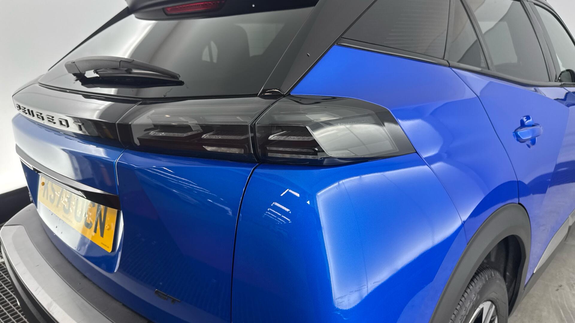 Peugeot 2008 view 18