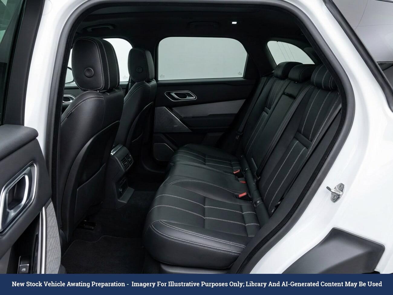 Land Rover Range Rover Velar view 4