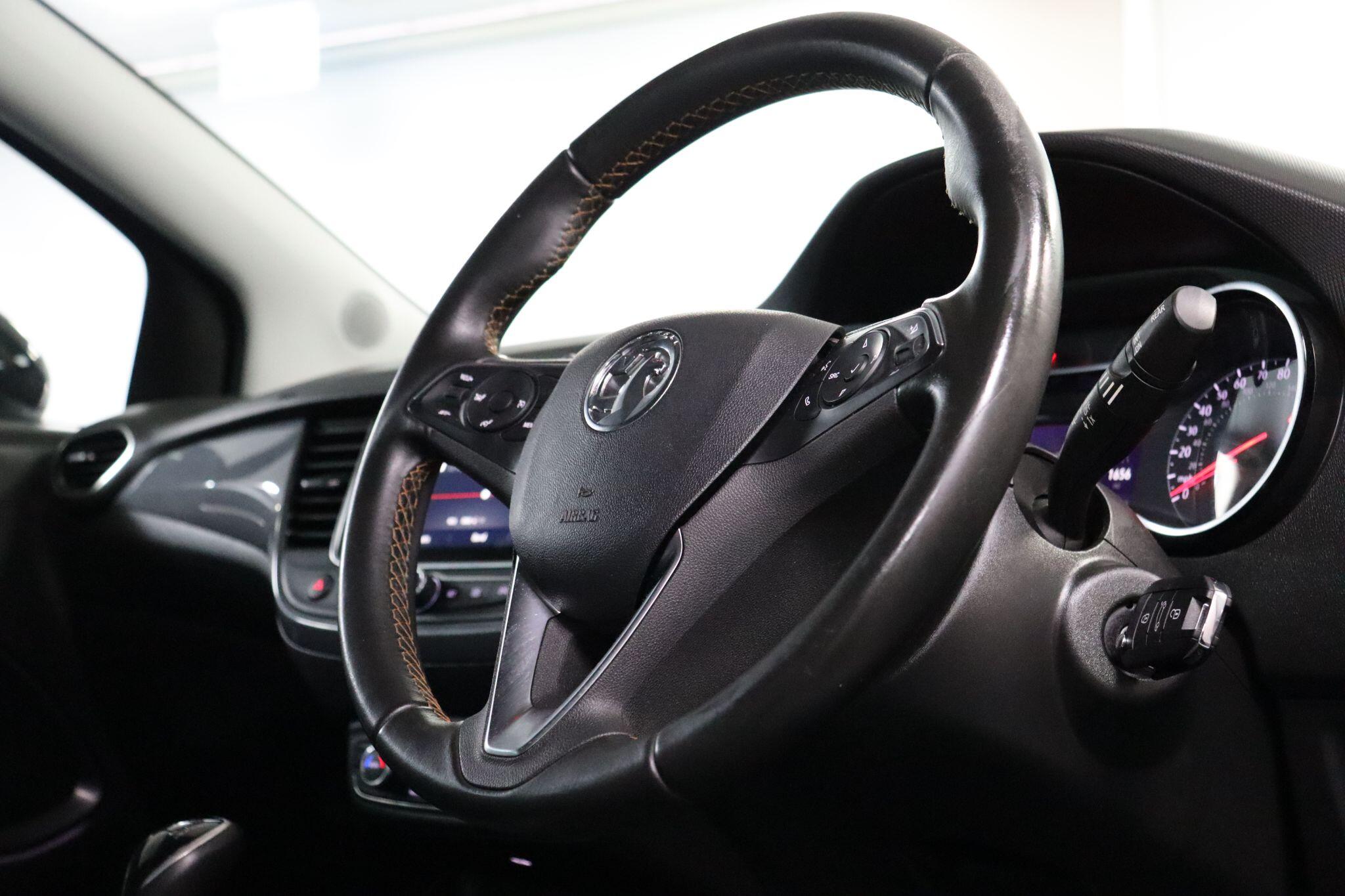Vauxhall Crossland X view 12