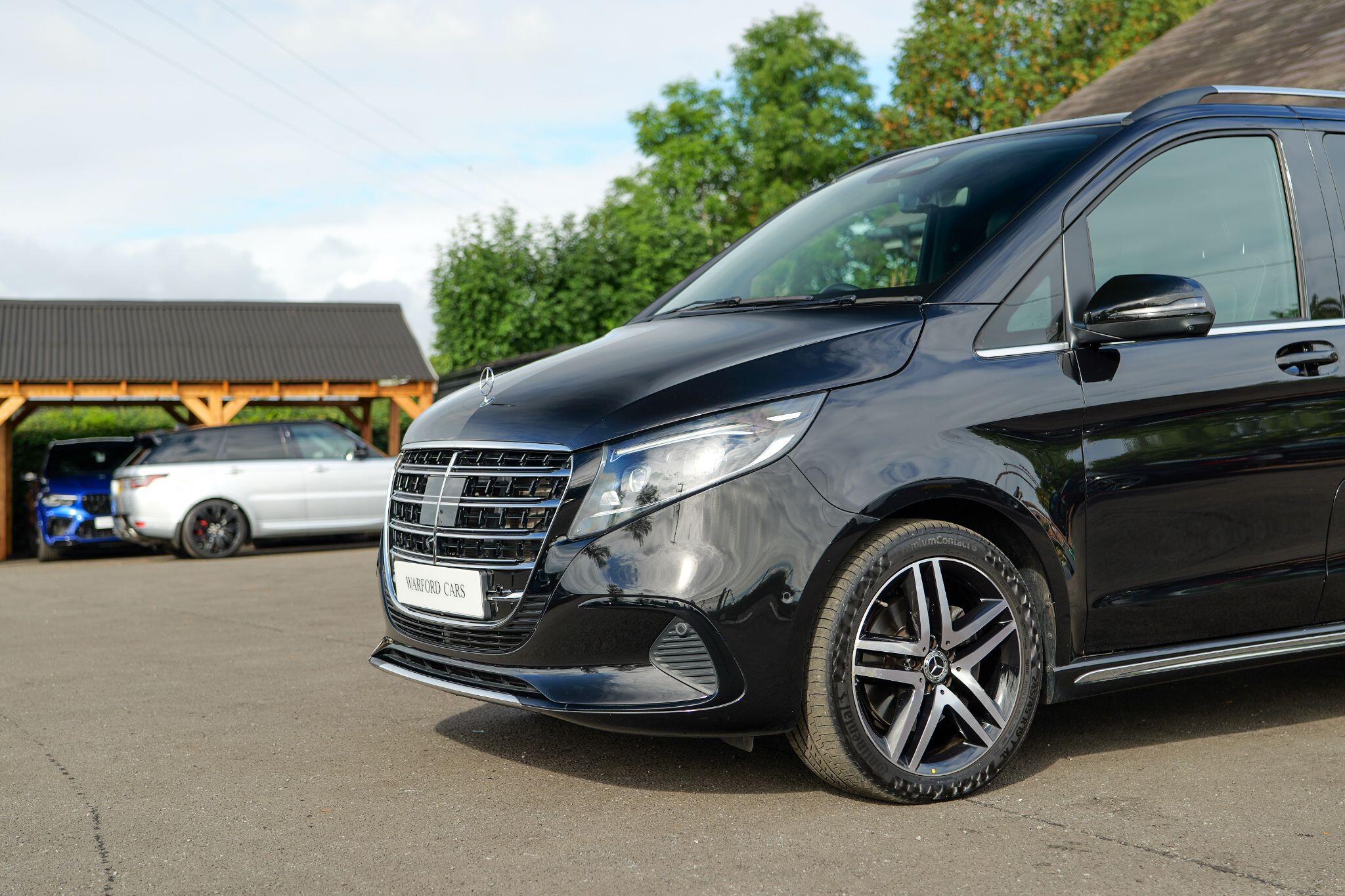 Mercedes-Benz V Class view 7