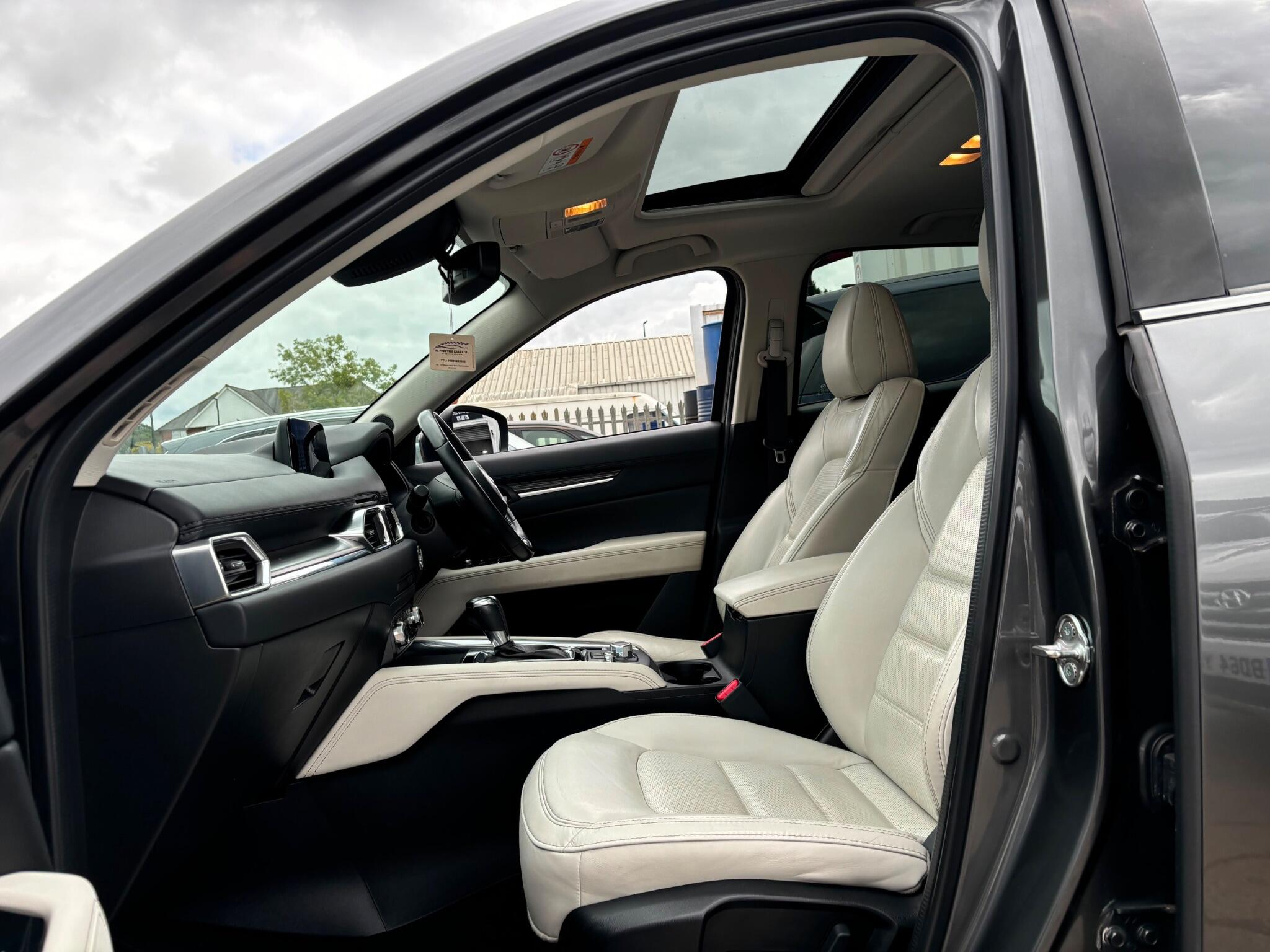 Mazda CX-5 view 4