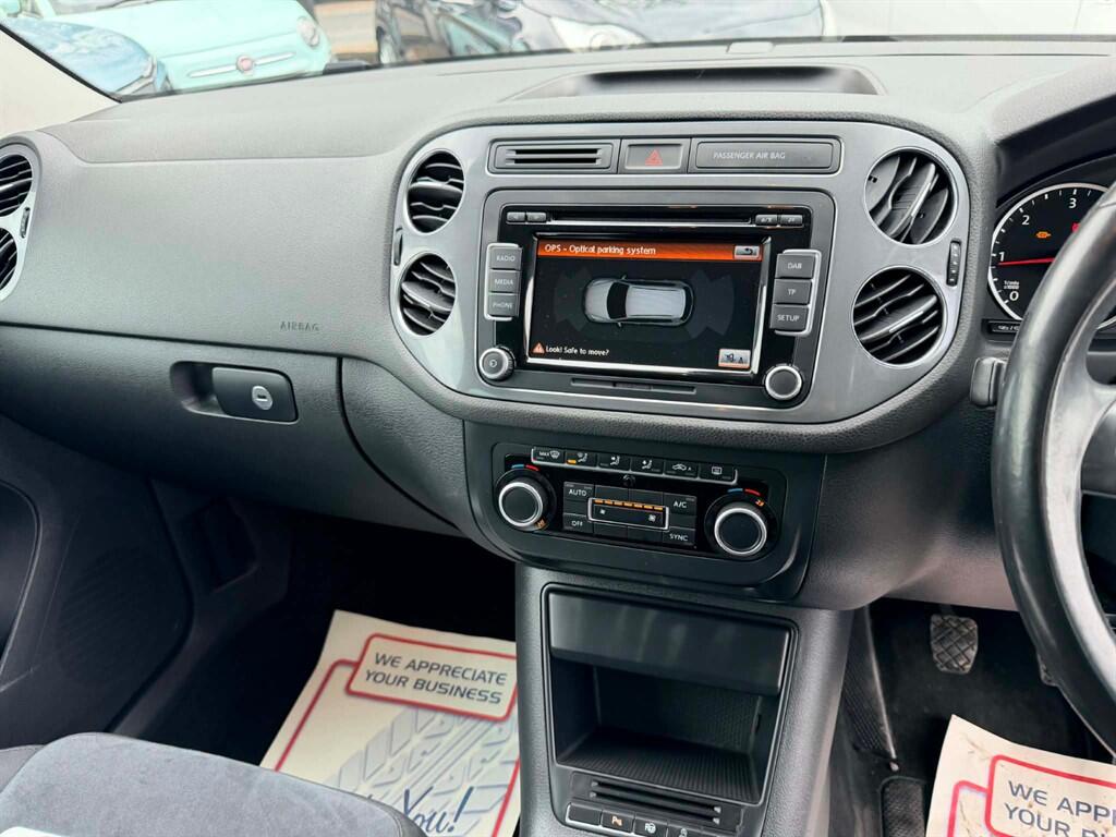 Volkswagen Tiguan view 11