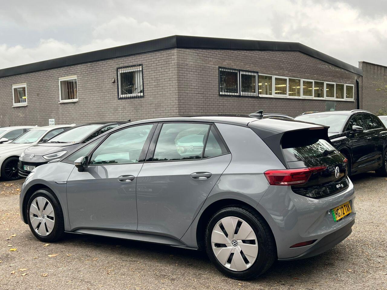 Volkswagen ID.3 view 8