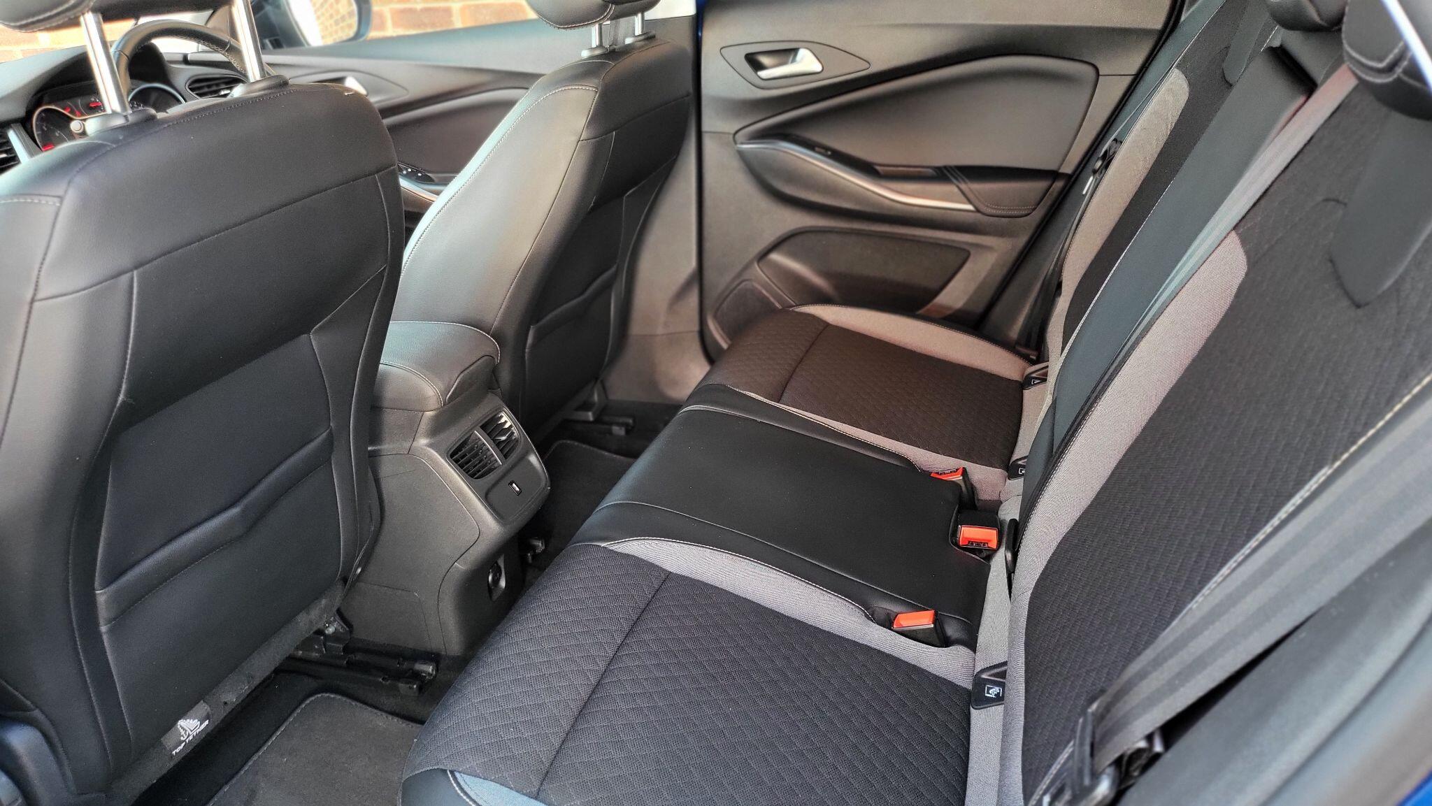 Vauxhall Grandland X view 18