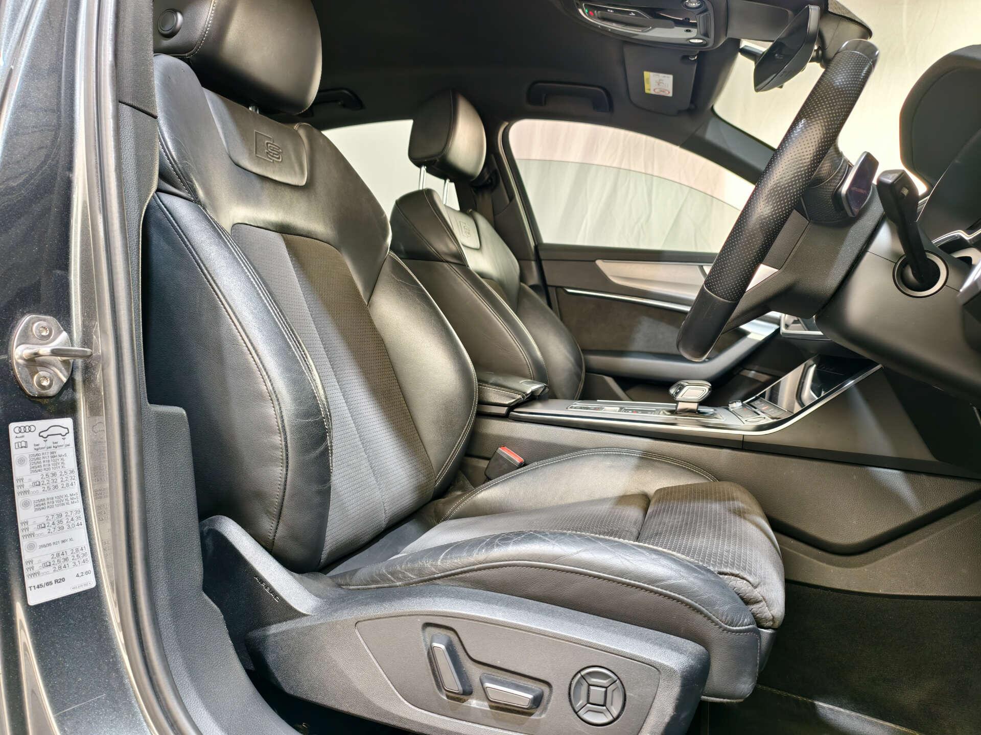 Audi A6 Saloon view 16