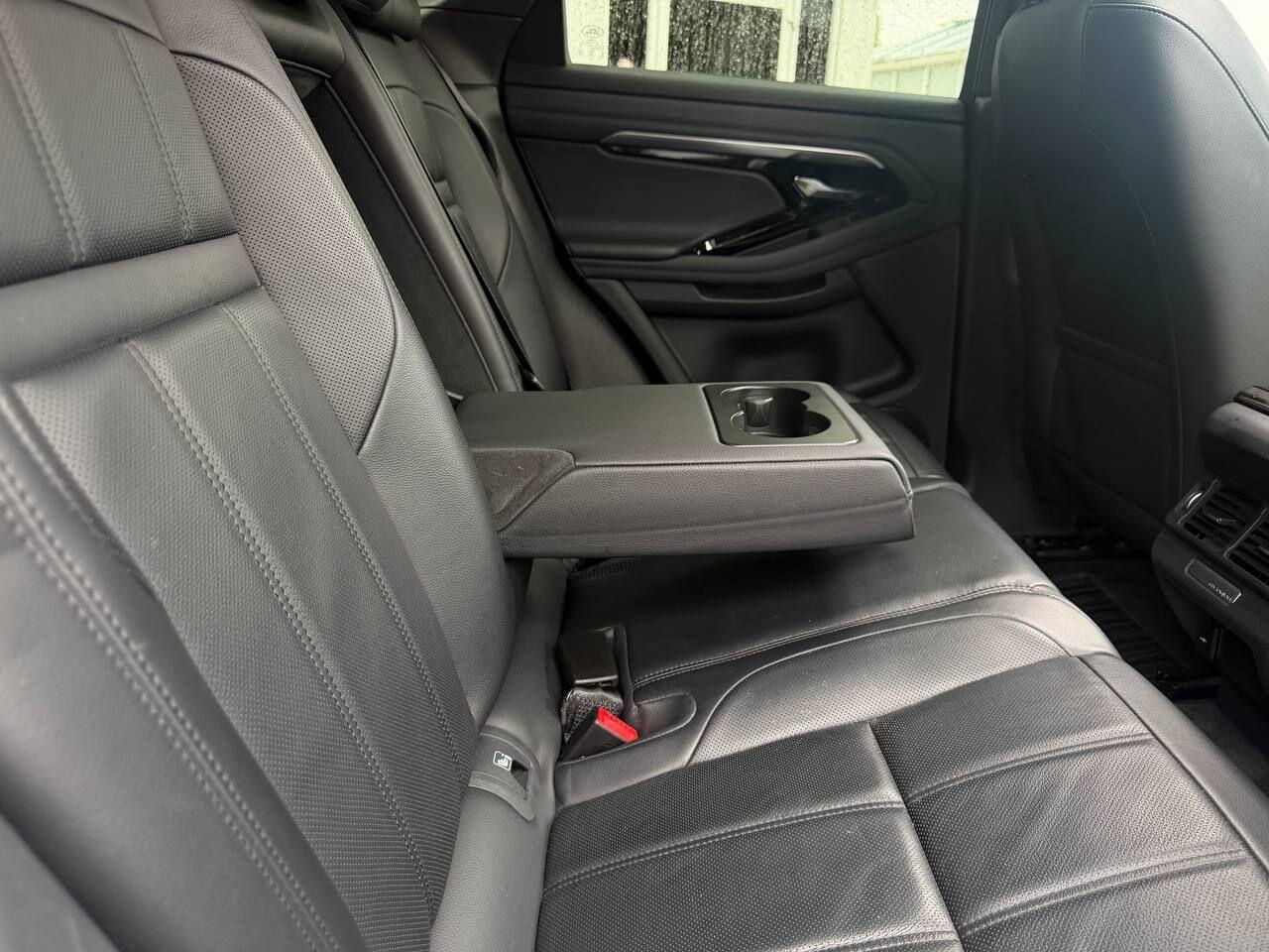 Land Rover Range Rover Evoque view 20