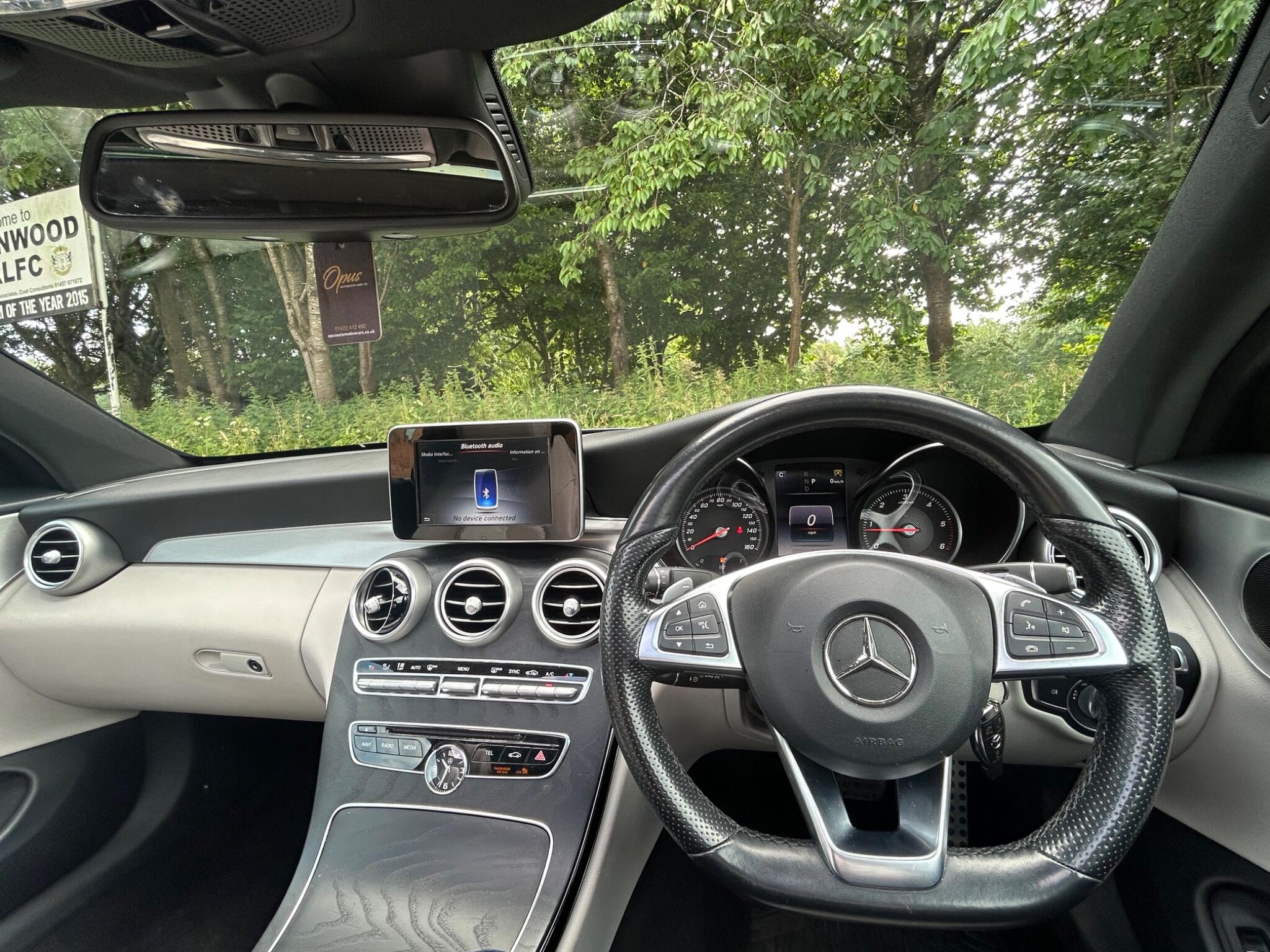 Mercedes-Benz C-Class view 17
