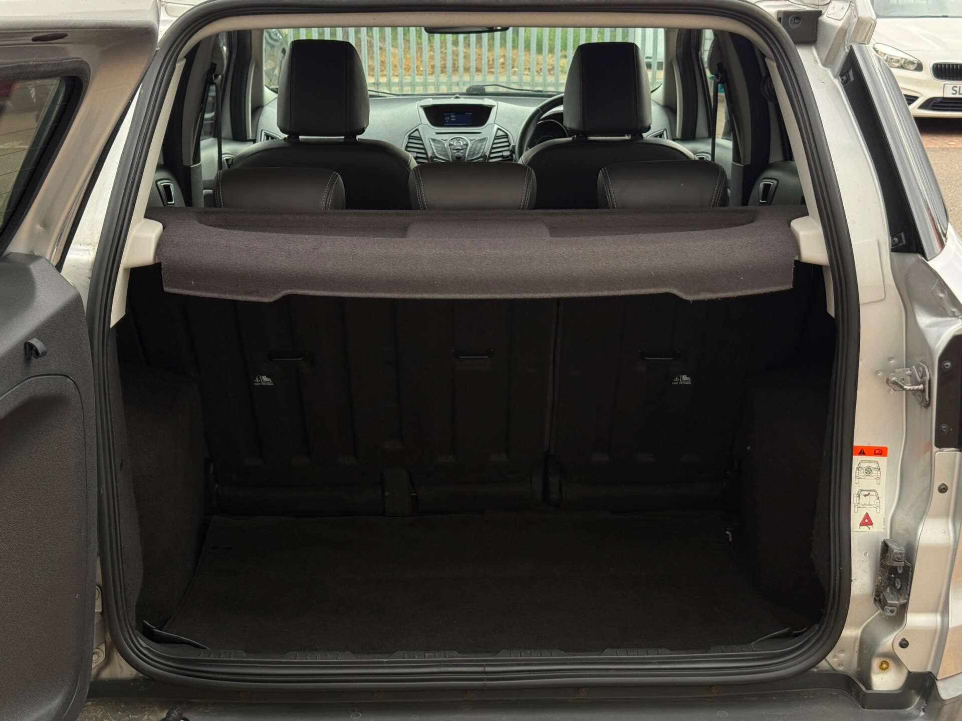 Ford Ecosport view 31