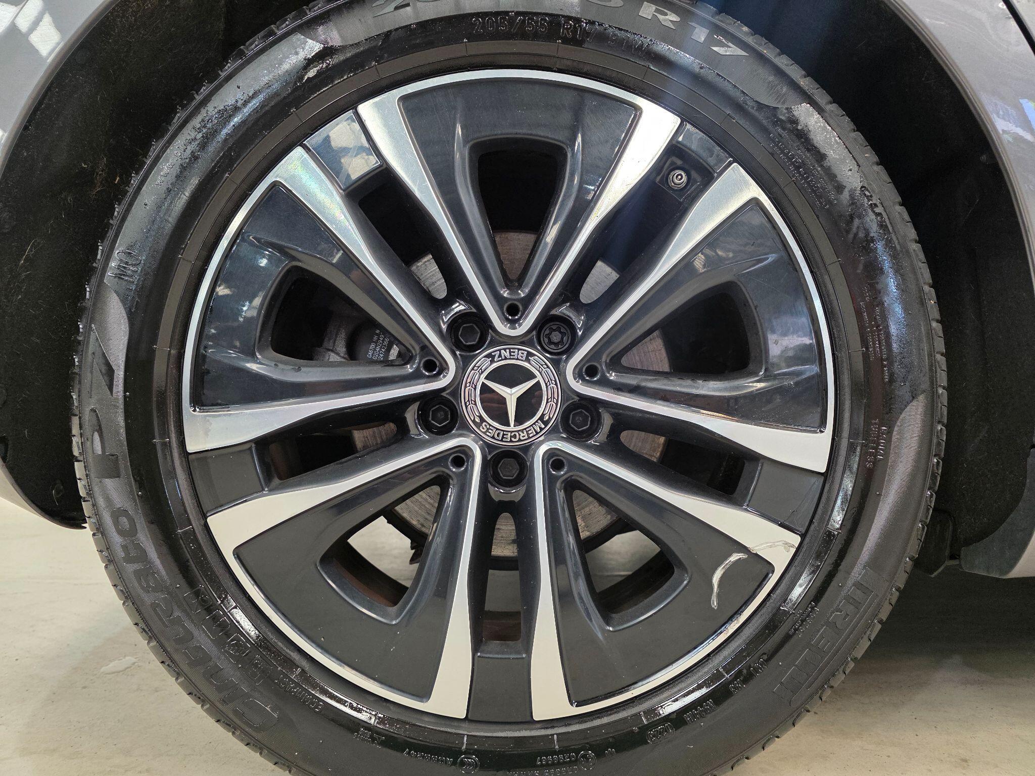 Mercedes-Benz A Class view 28
