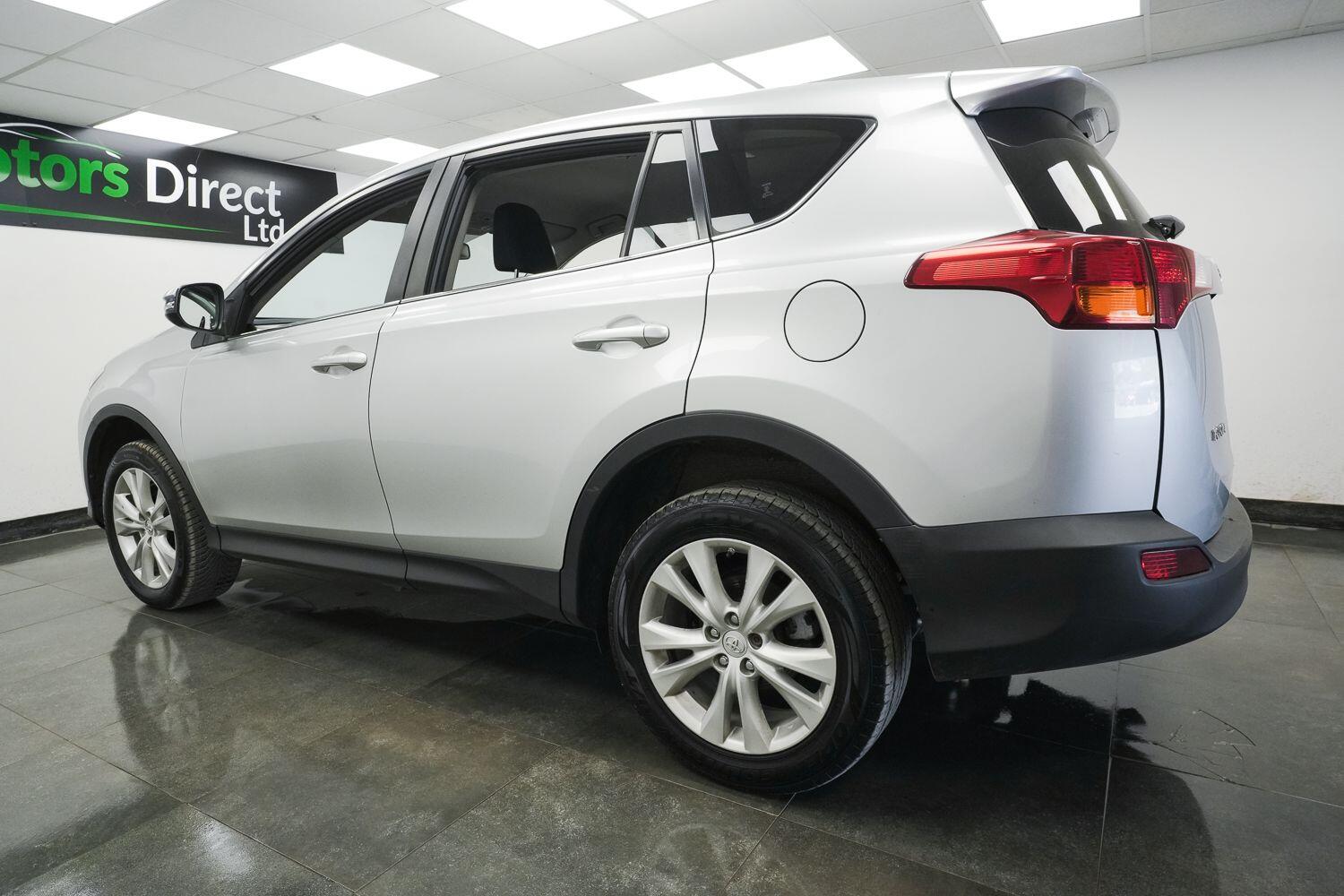 Toyota Rav4 view 6
