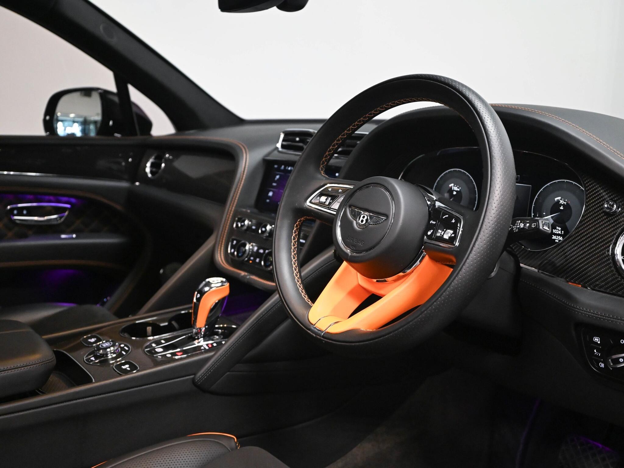Bentley Bentayga view 72