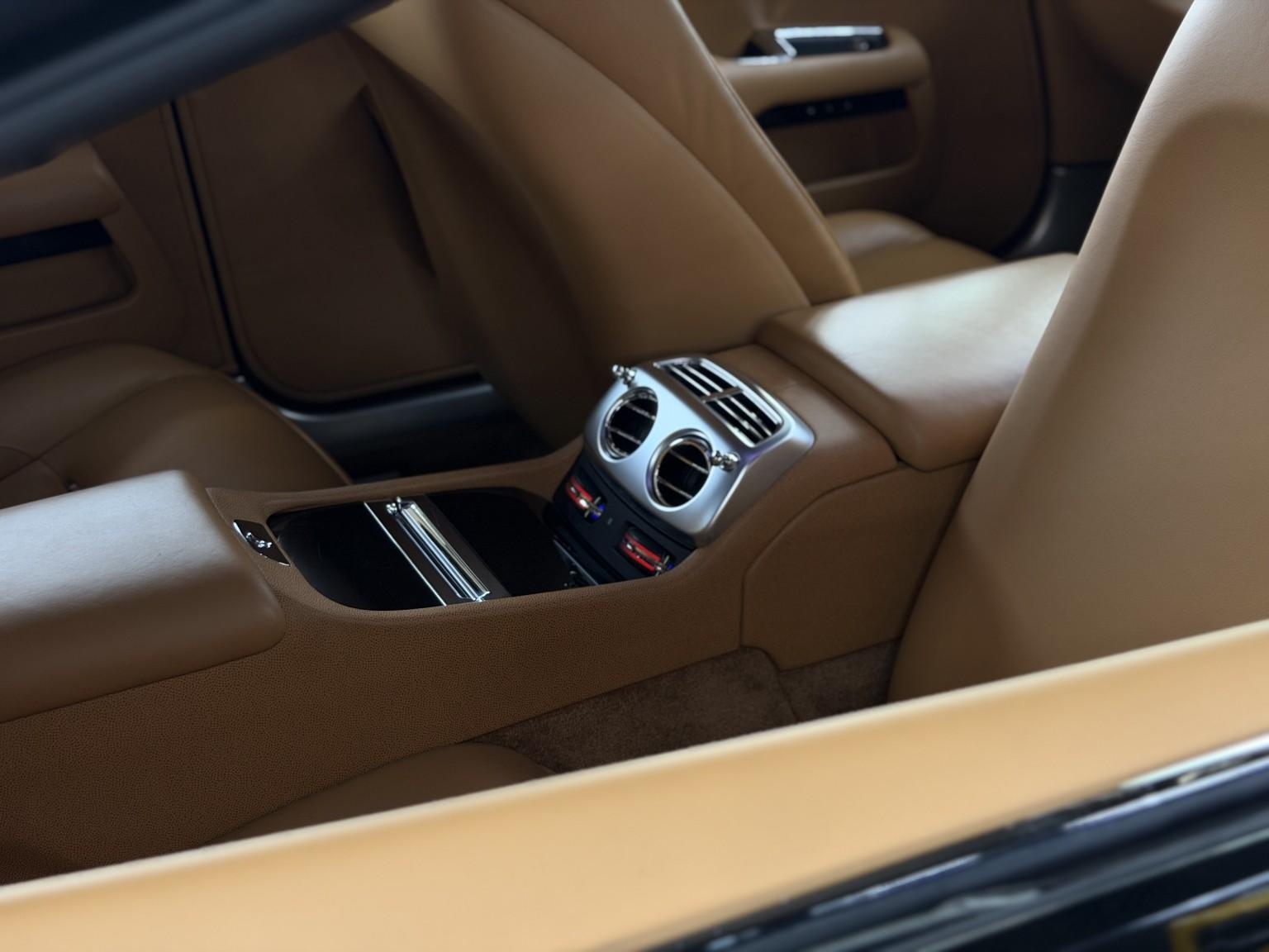 Rolls-Royce Wraith view 58
