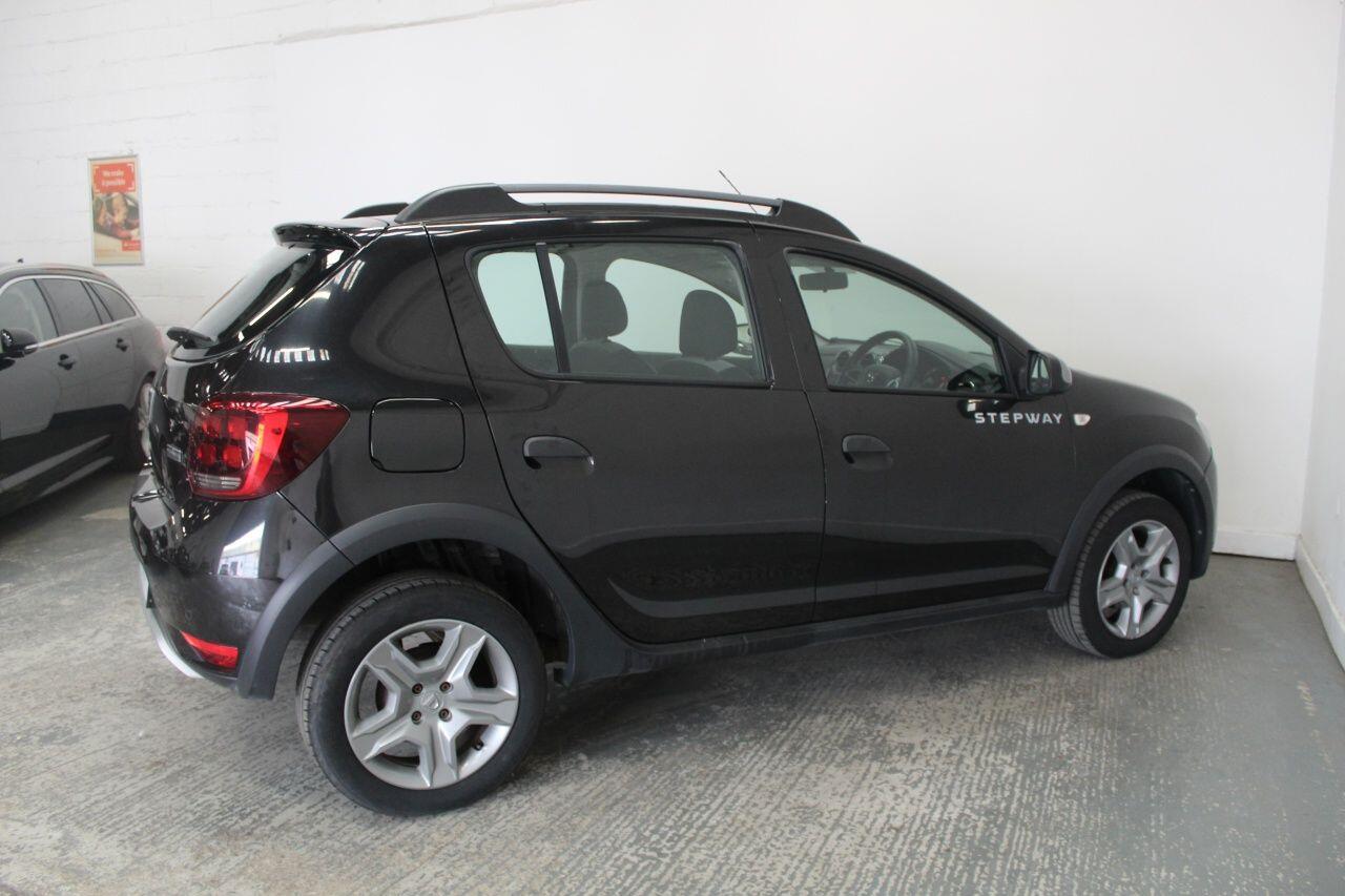 Dacia Sandero view 11