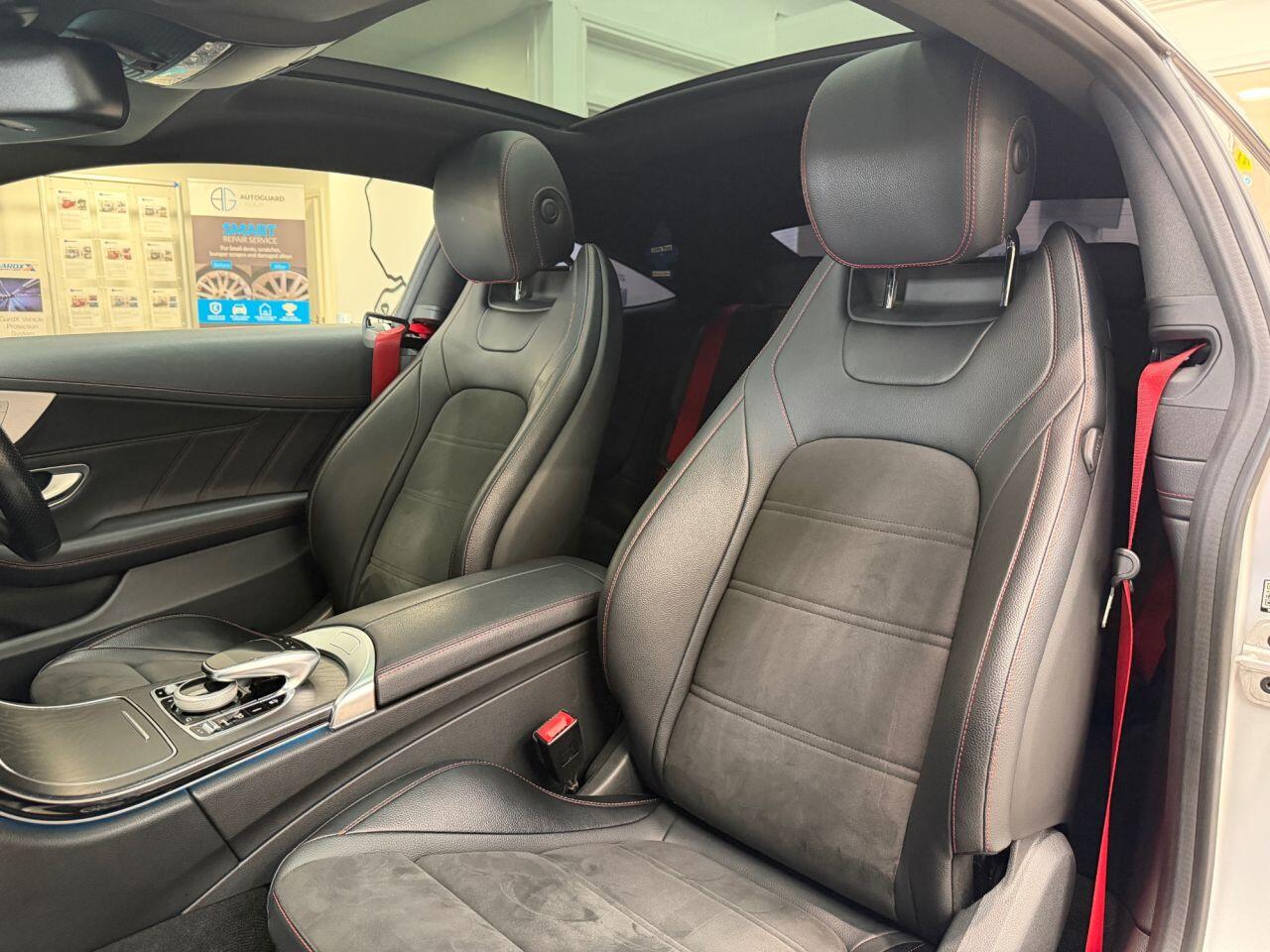Mercedes-Benz C-Class view 19