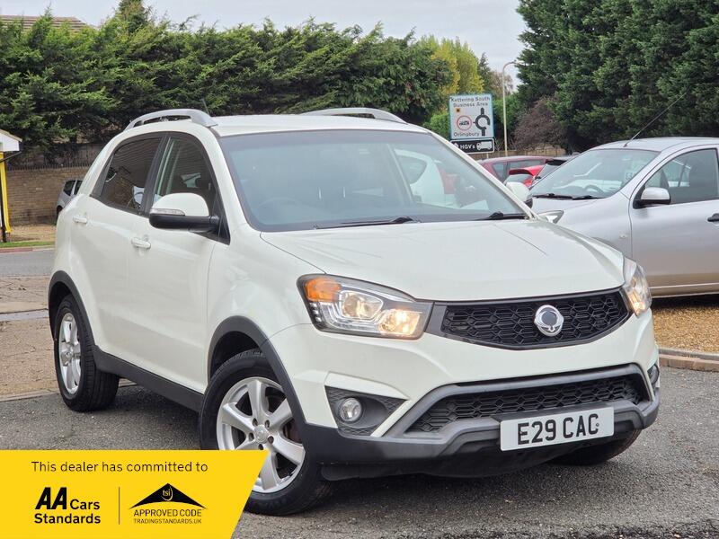 White 2015 Ssangyong Korando Estate All-wheel drive Automatic