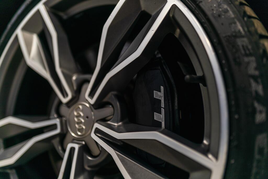 Audi TTS view 13