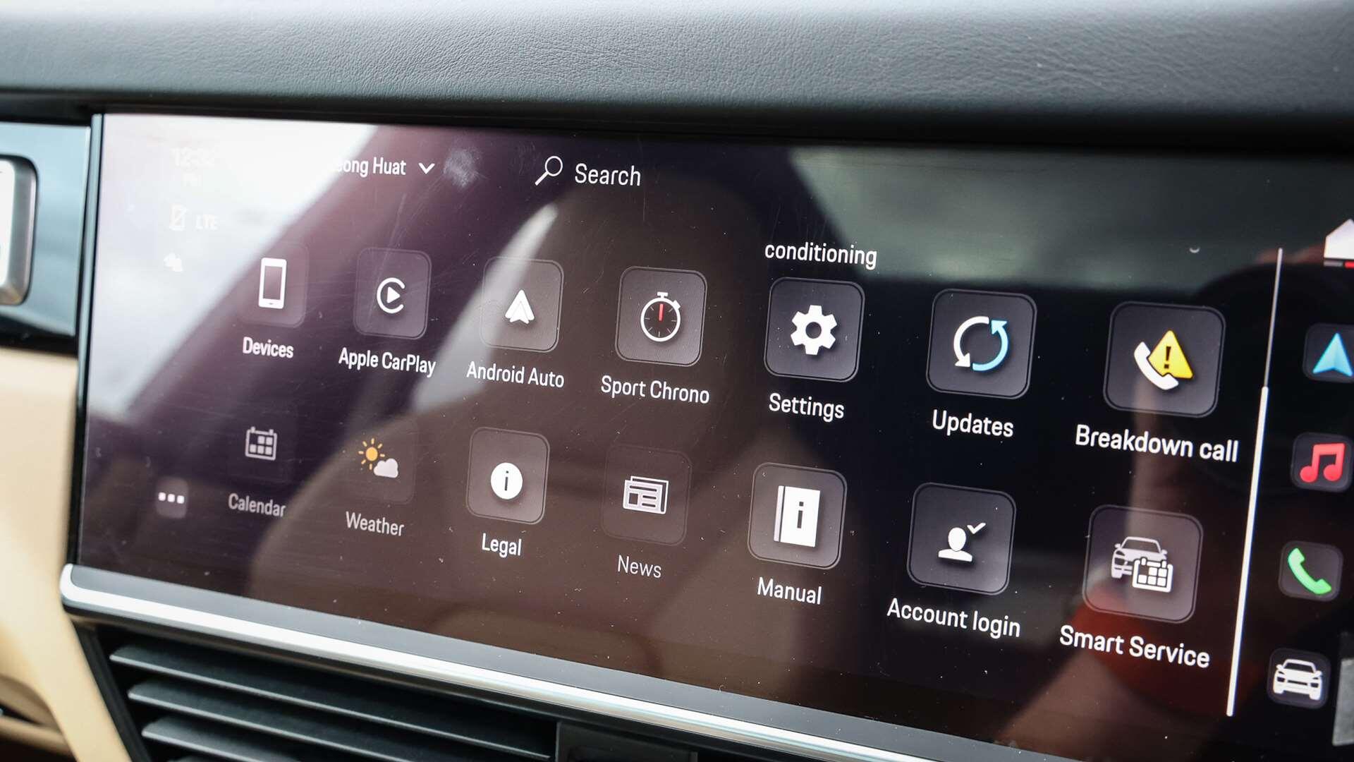 Porsche Cayenne view 23
