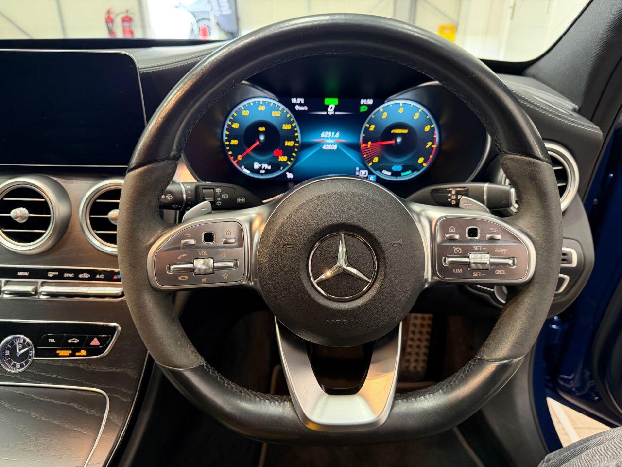Mercedes-Benz C Class view 8