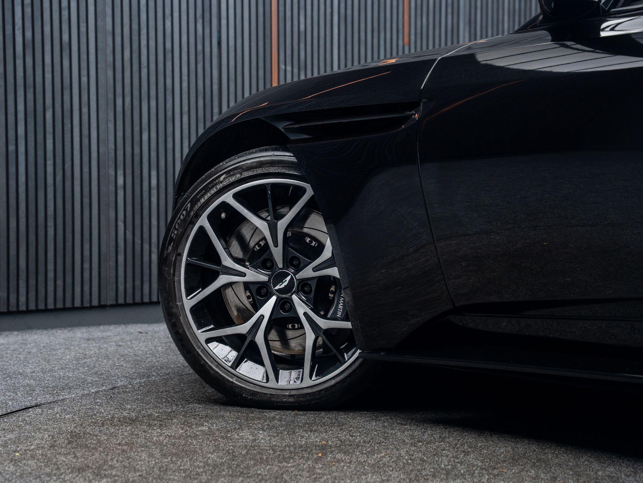 Aston Martin DB11 view 17