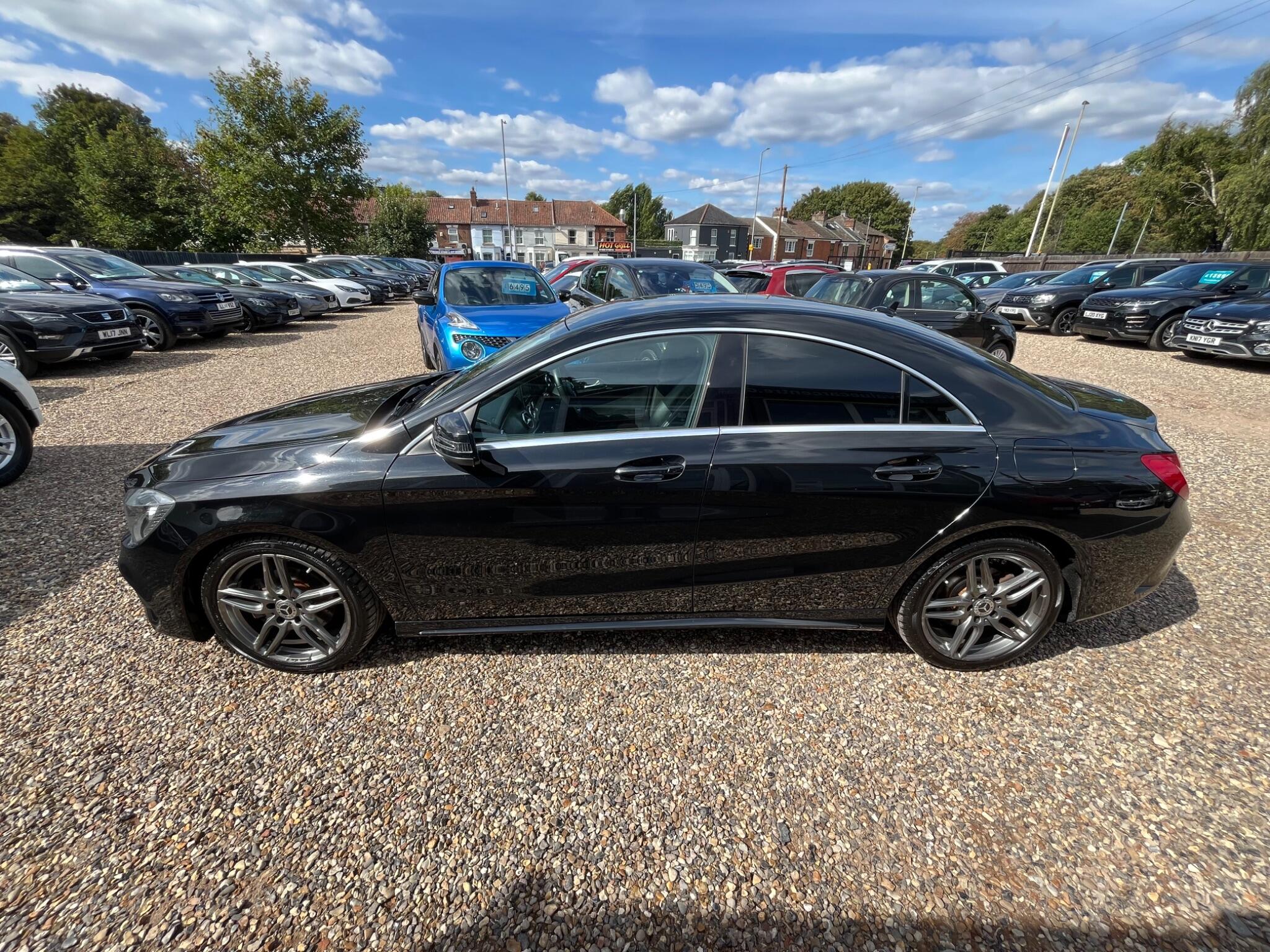 Mercedes-Benz Cla view 8
