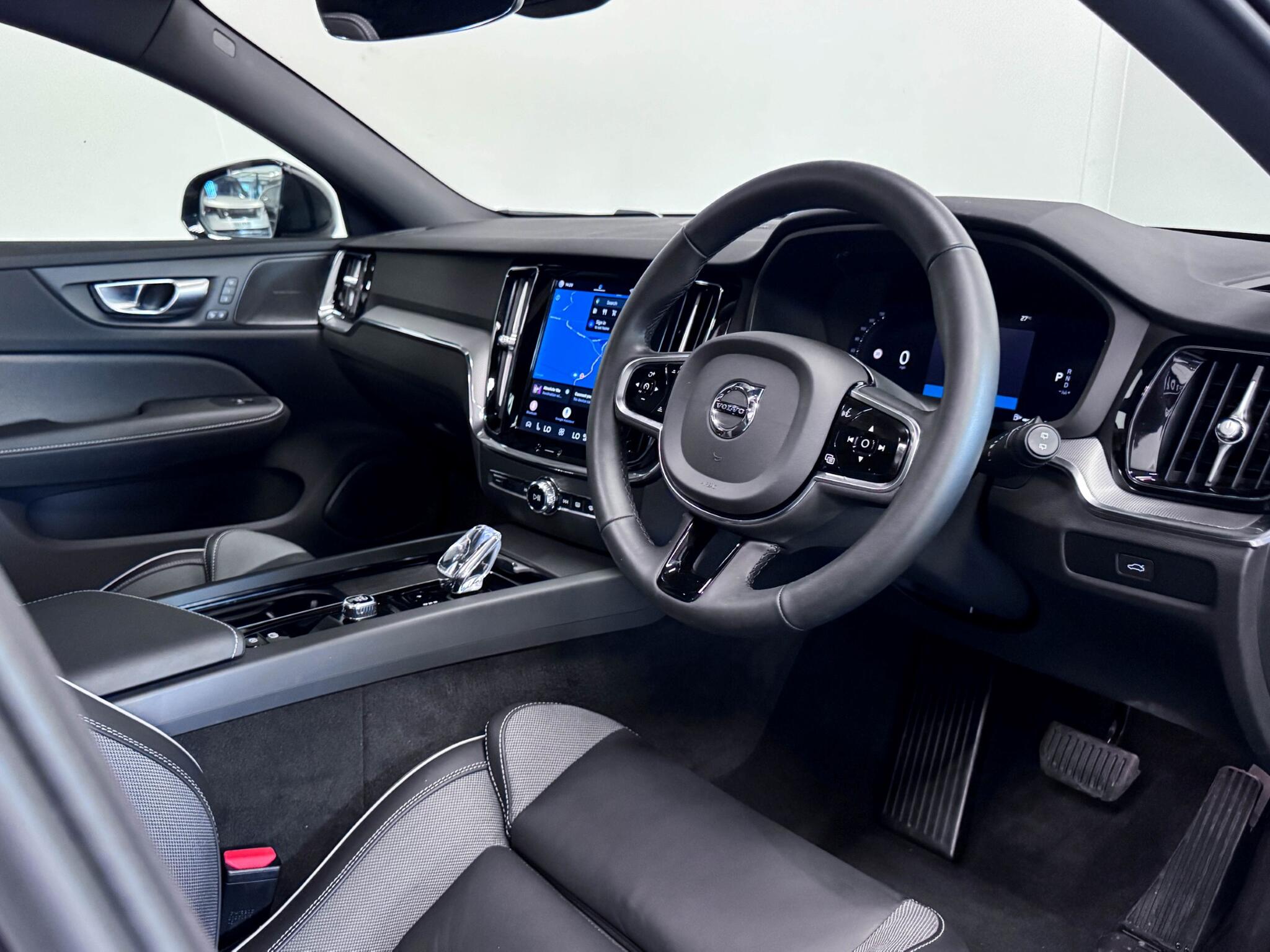 Volvo V60 view 27