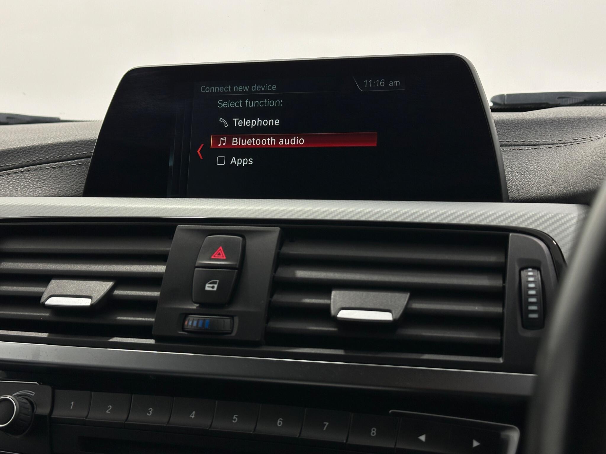 BMW 3 Series view 25