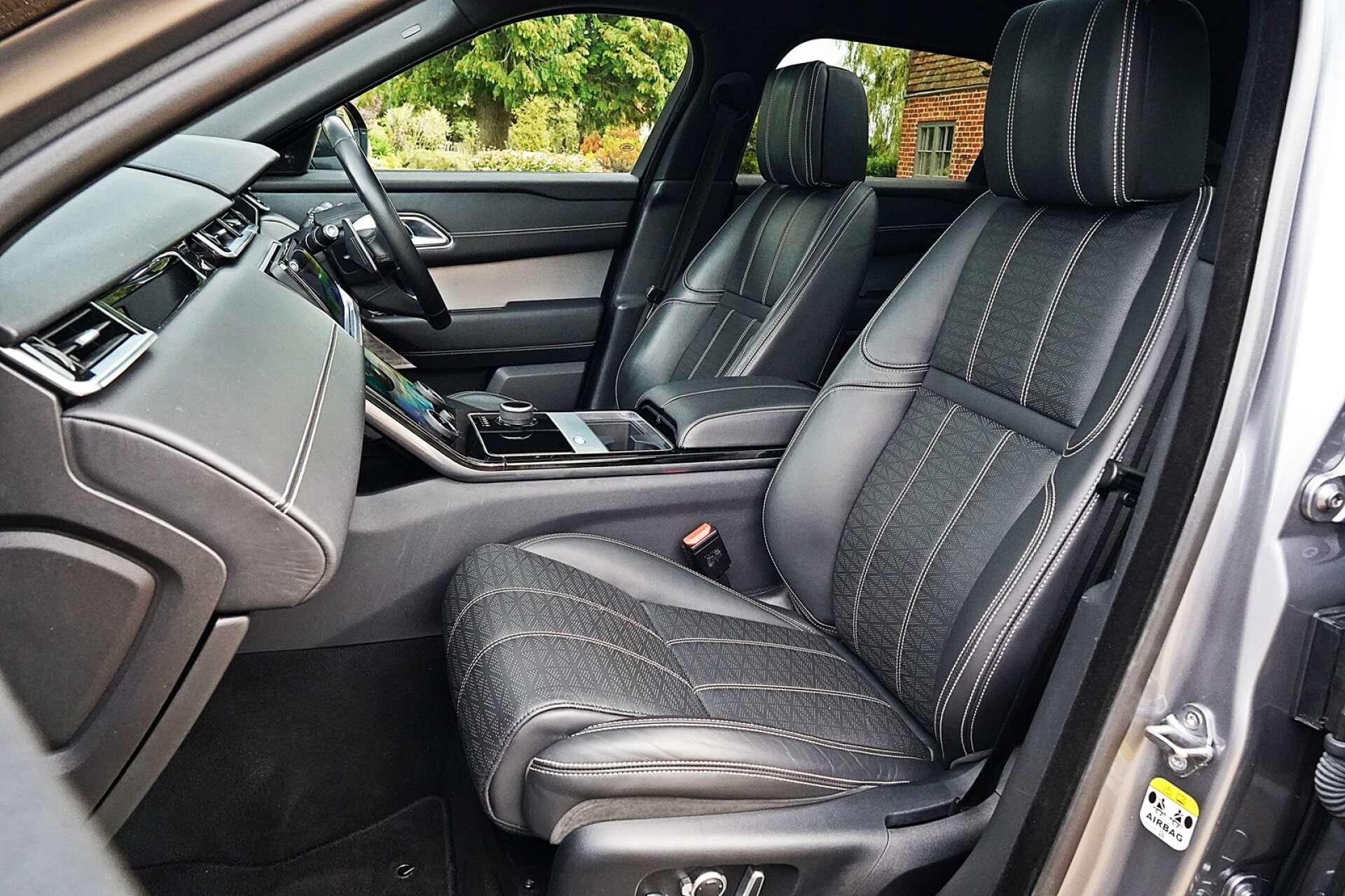 Land Rover Range Rover Velar view 14