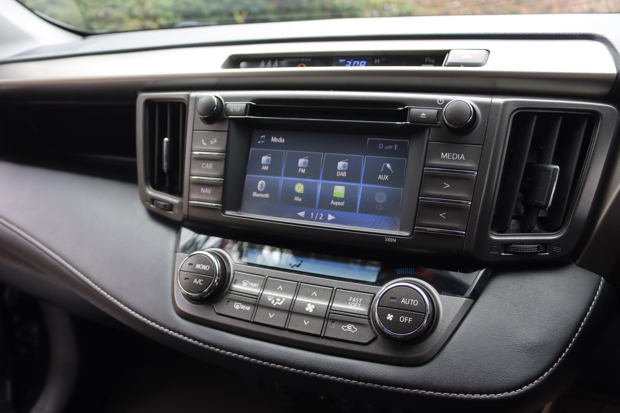 Toyota Rav4 view 45