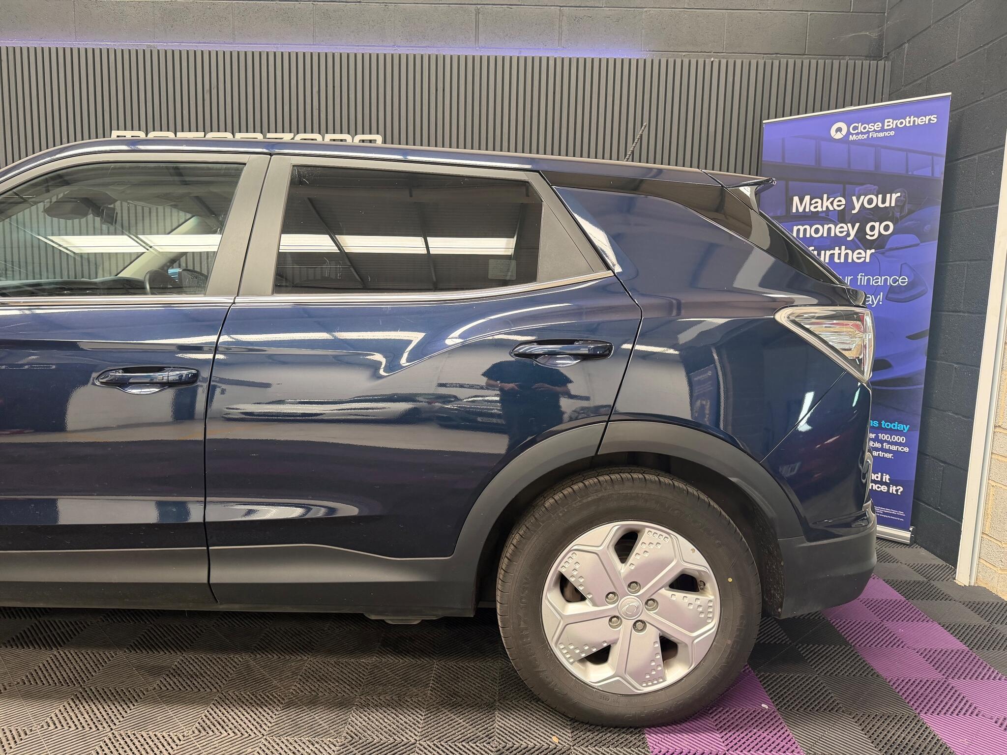 KGM Korando E-Motion view 13