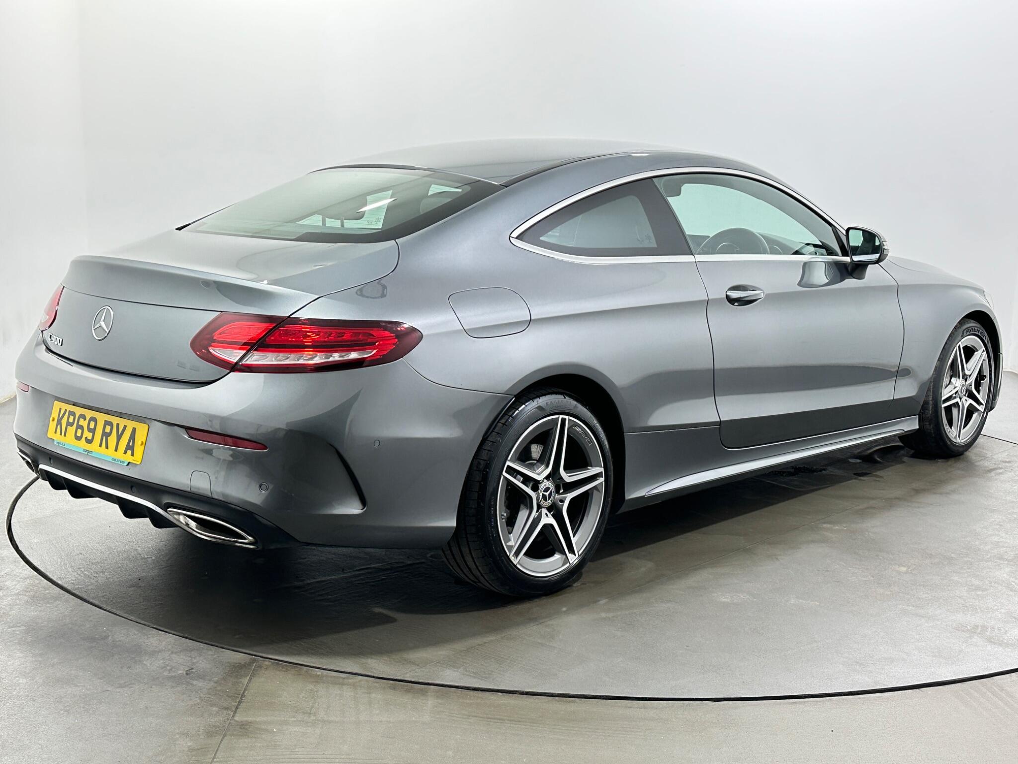 Mercedes-Benz C Class view 8
