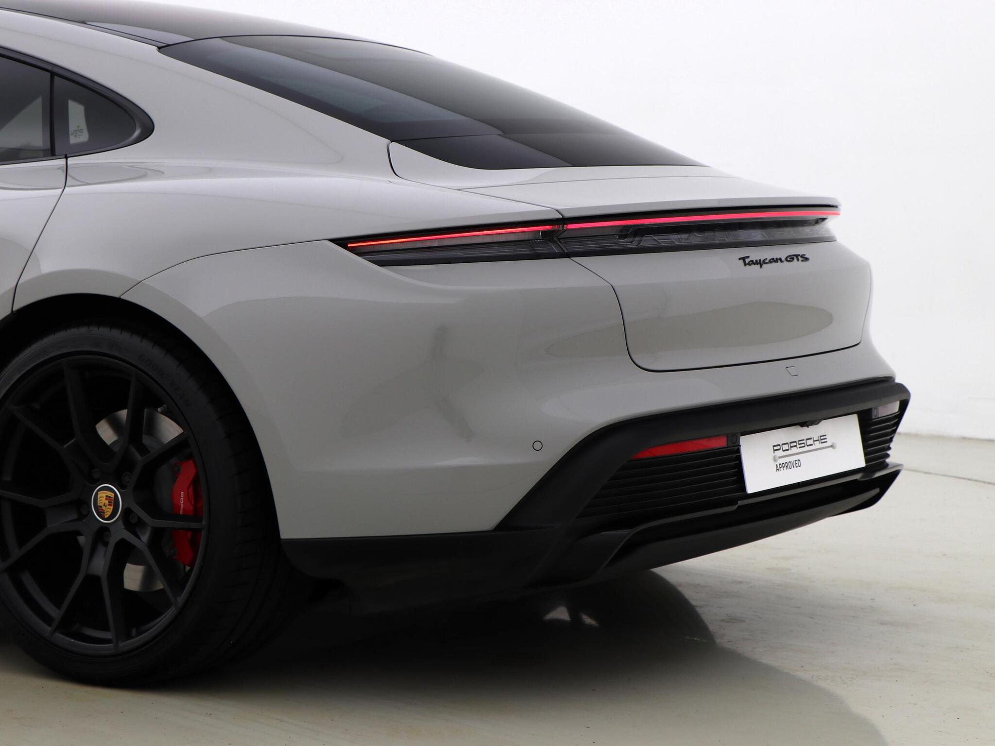 Porsche Taycan view 24