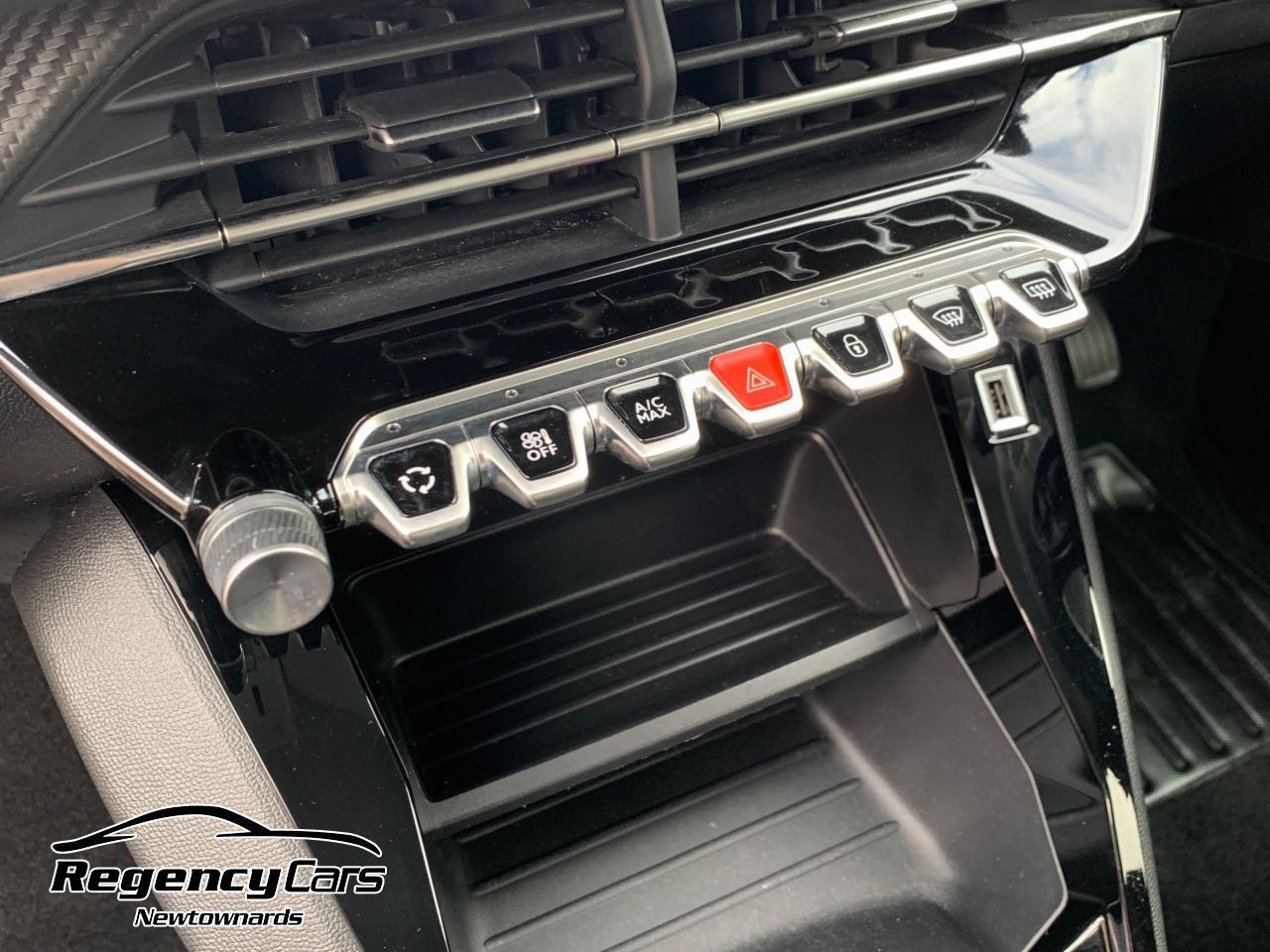 Peugeot 208 view 53