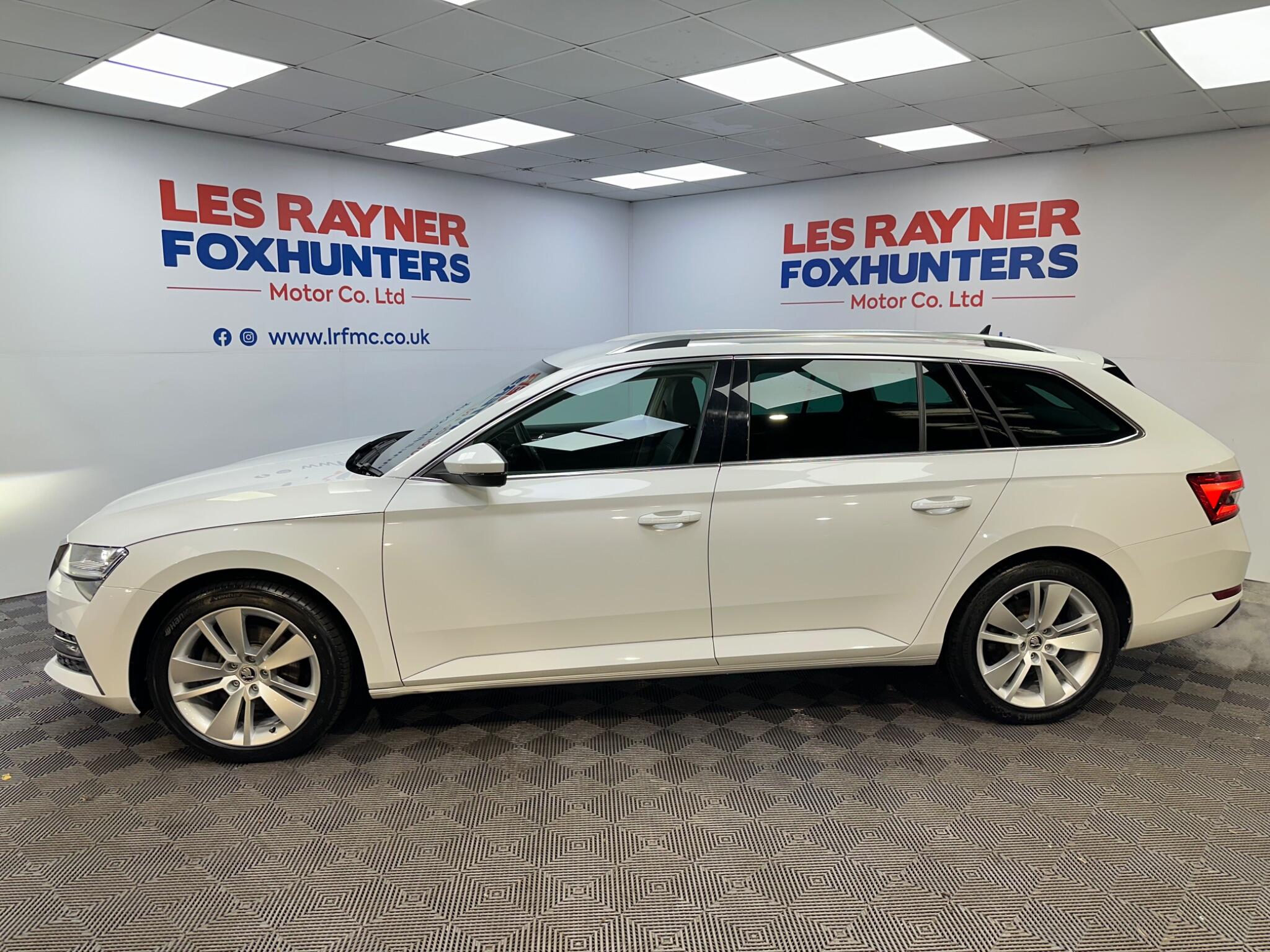 Skoda Superb view 13