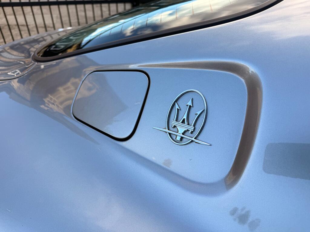 Maserati Coupe view 27