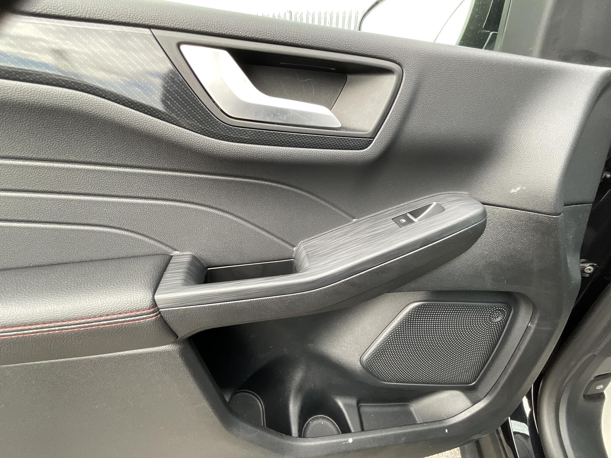 Ford Kuga view 22