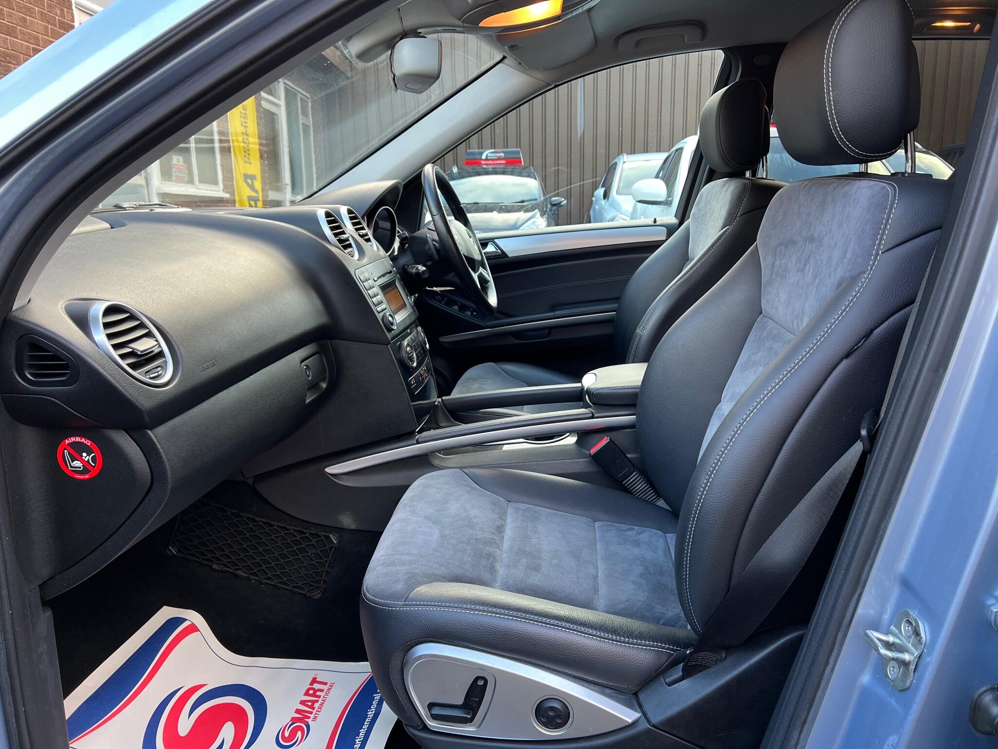 2009 Mercedes-Benz M Class image 19
