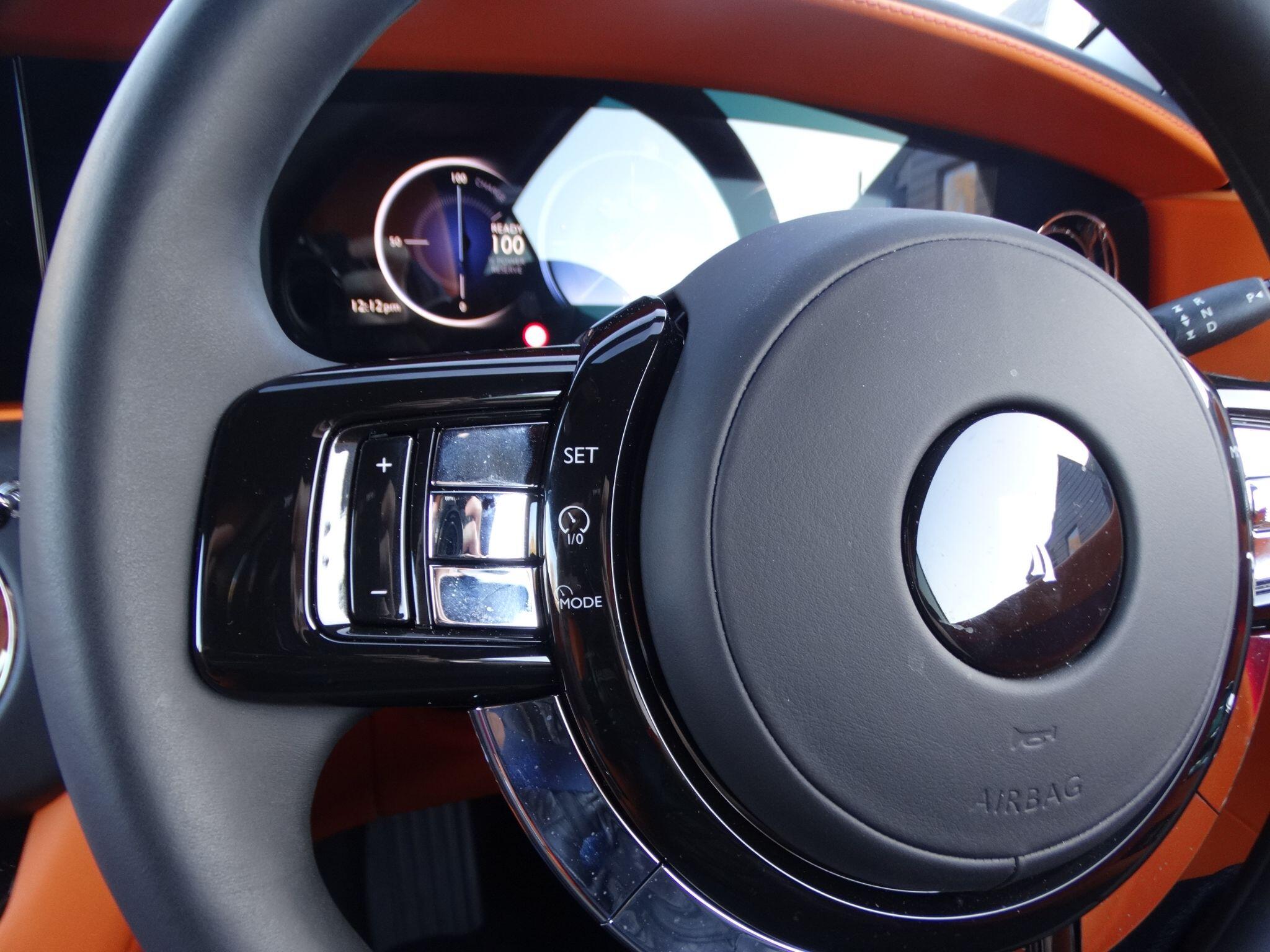 Rolls-Royce Spectre view 38
