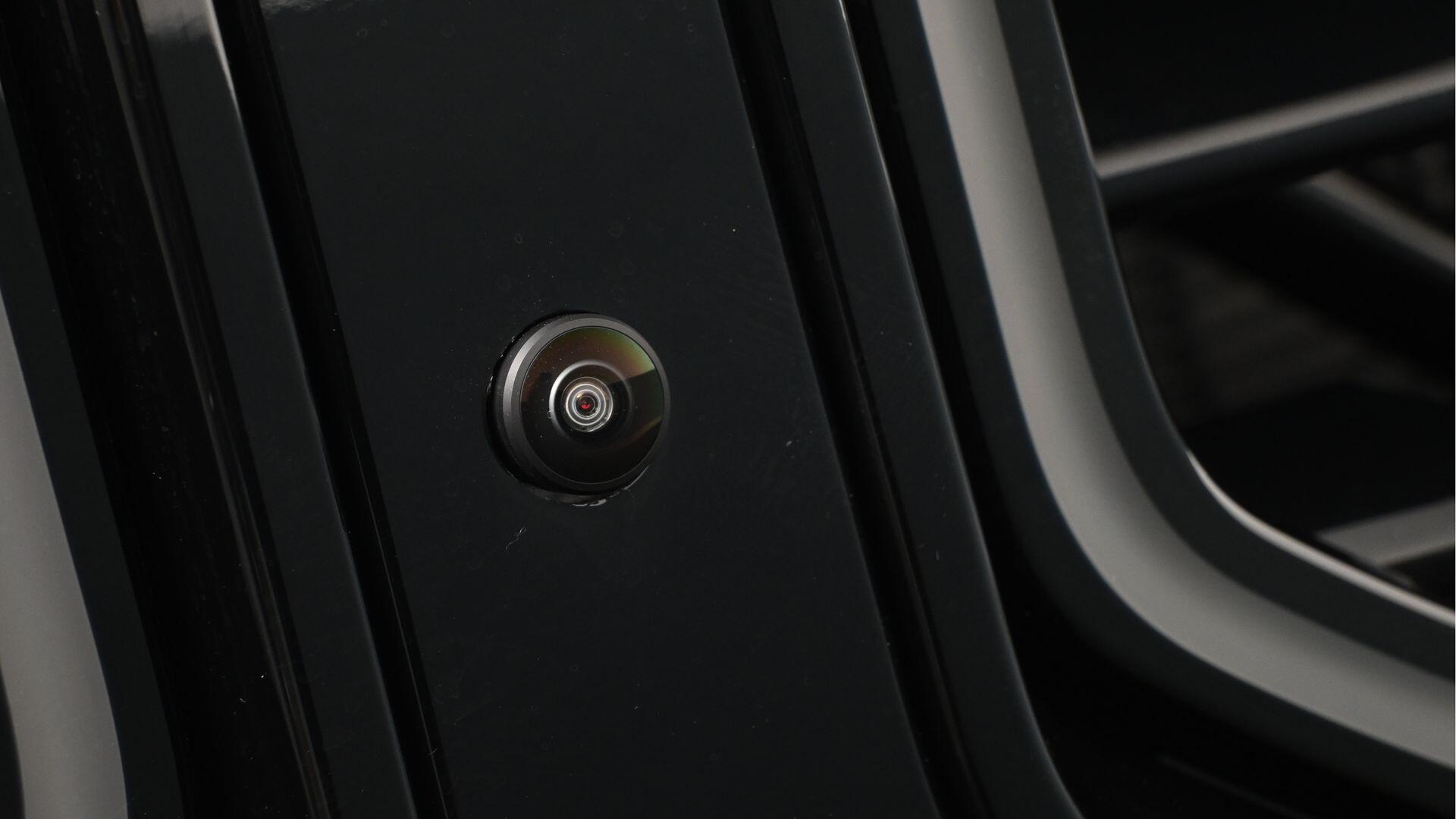 BMW XM view 34