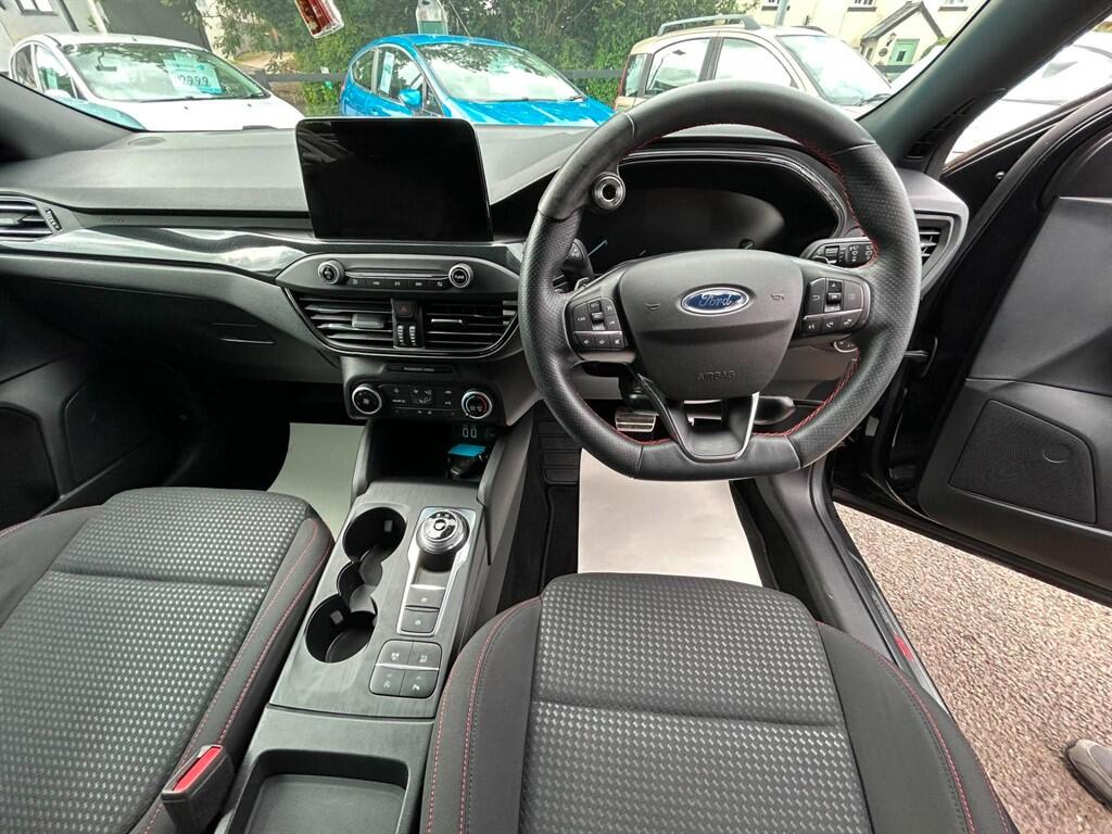 Ford Focus view 10