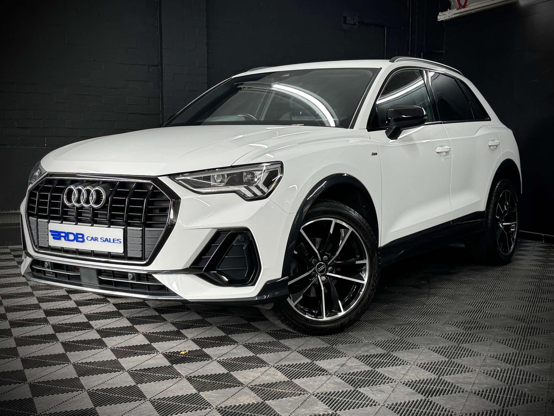 Audi Q3 main image
