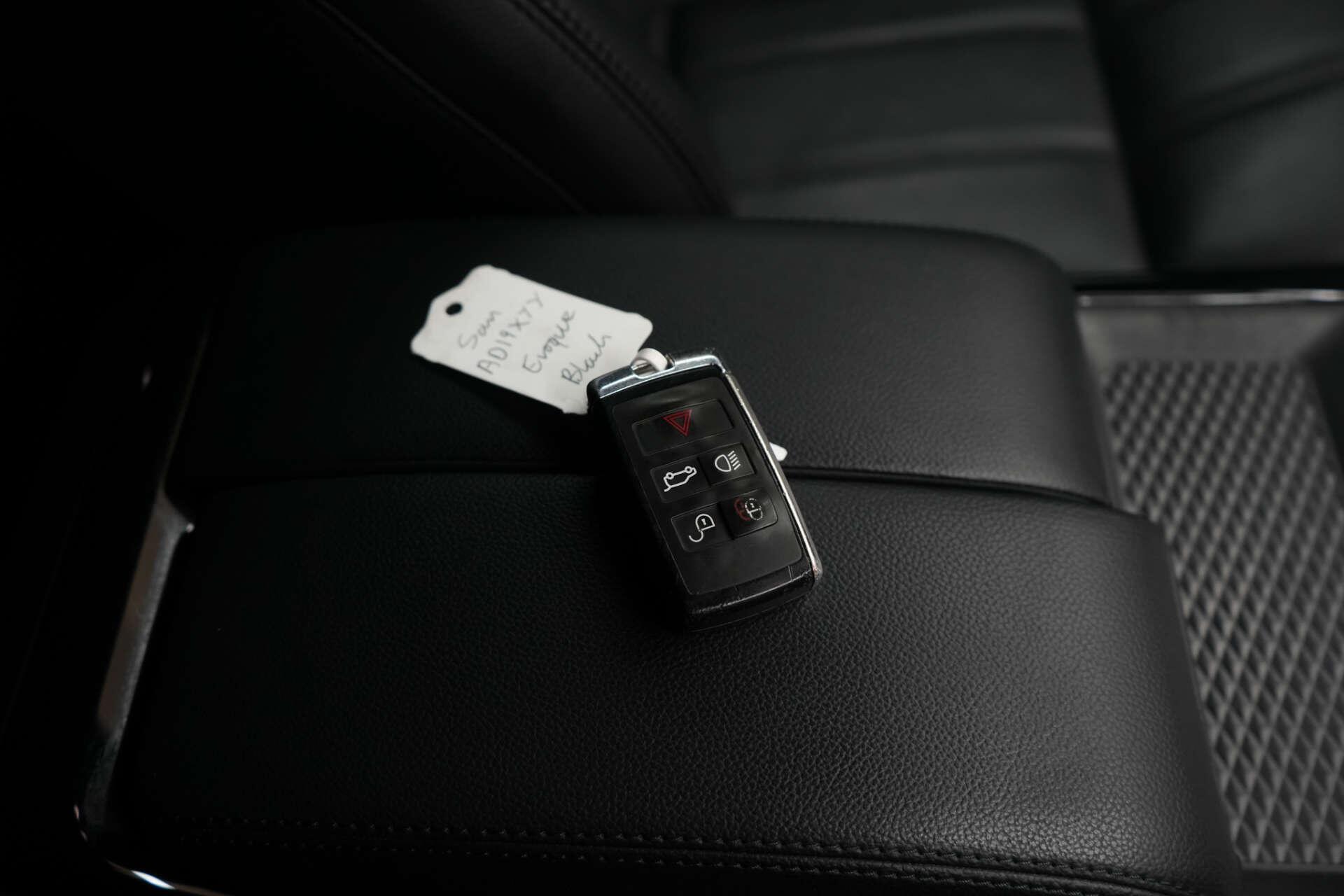 Land Rover Range Rover Evoque view 24