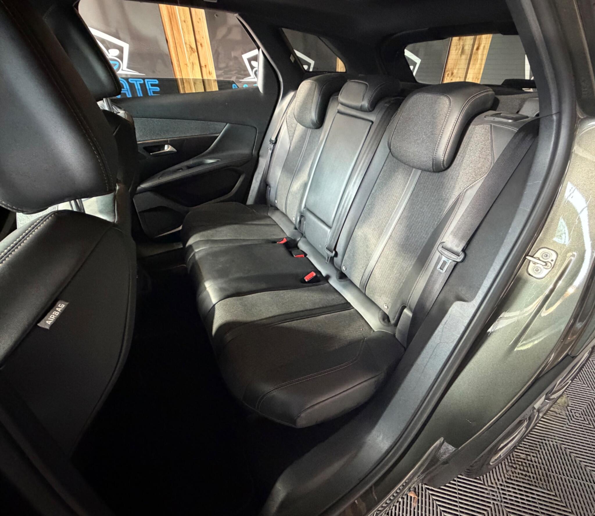 Peugeot 3008 view 21