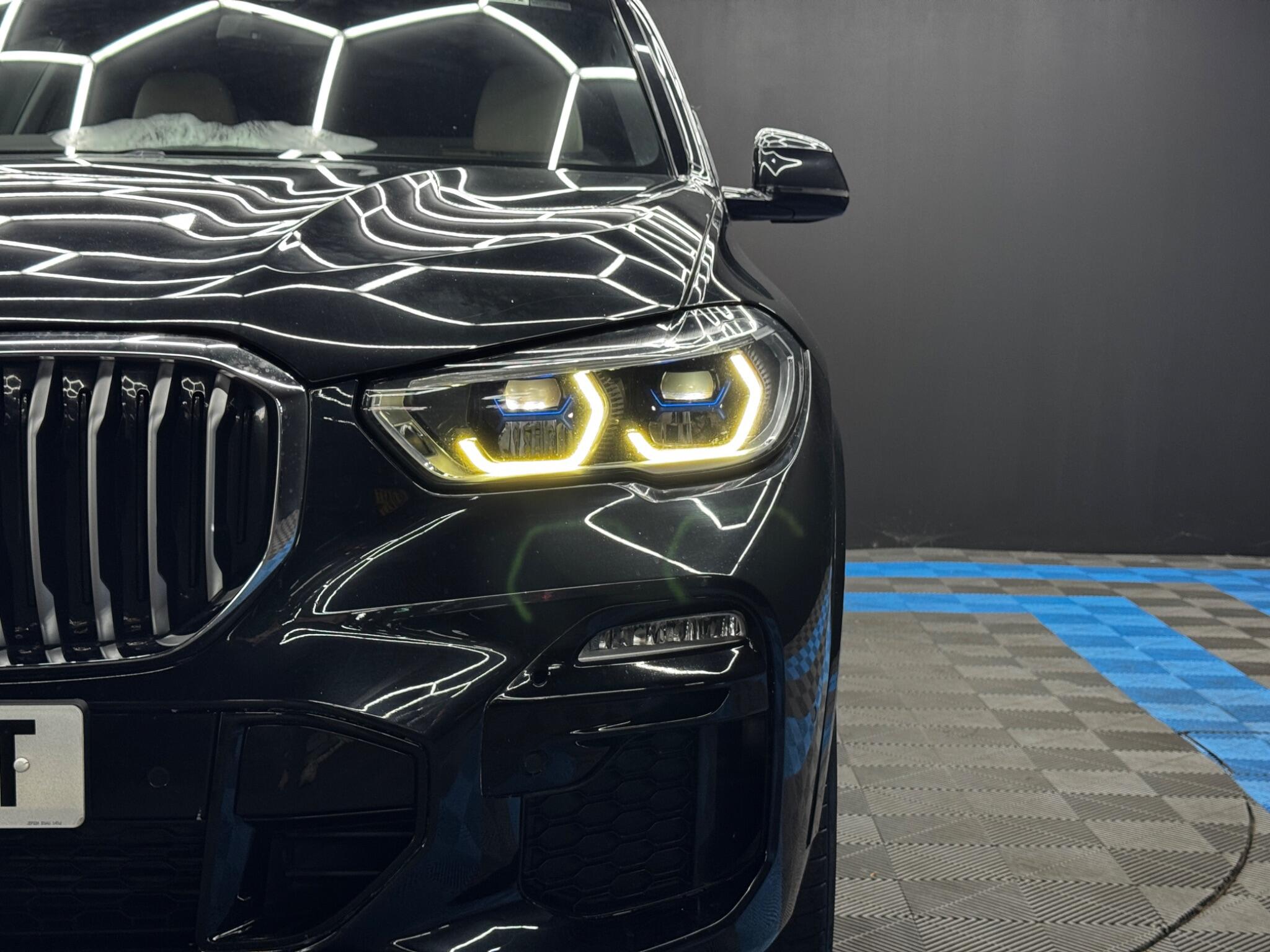 BMW X5 view 58