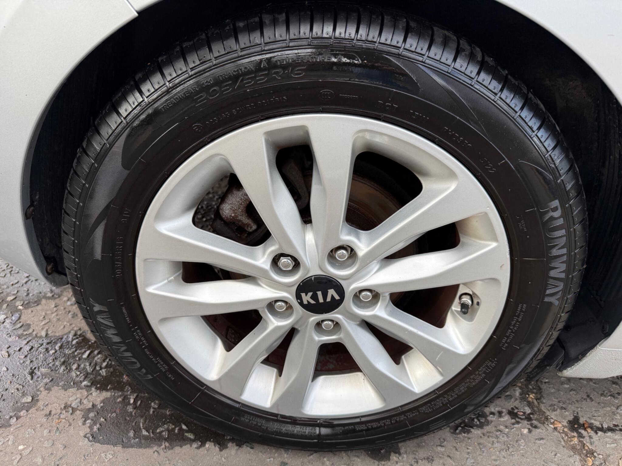 Kia Ceed view 12