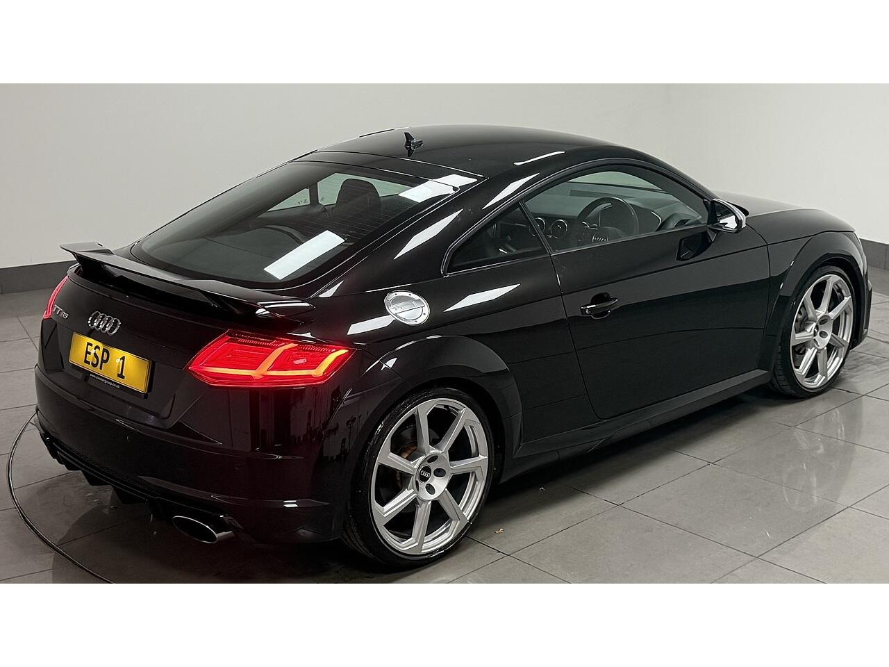 Audi TT RS view 12