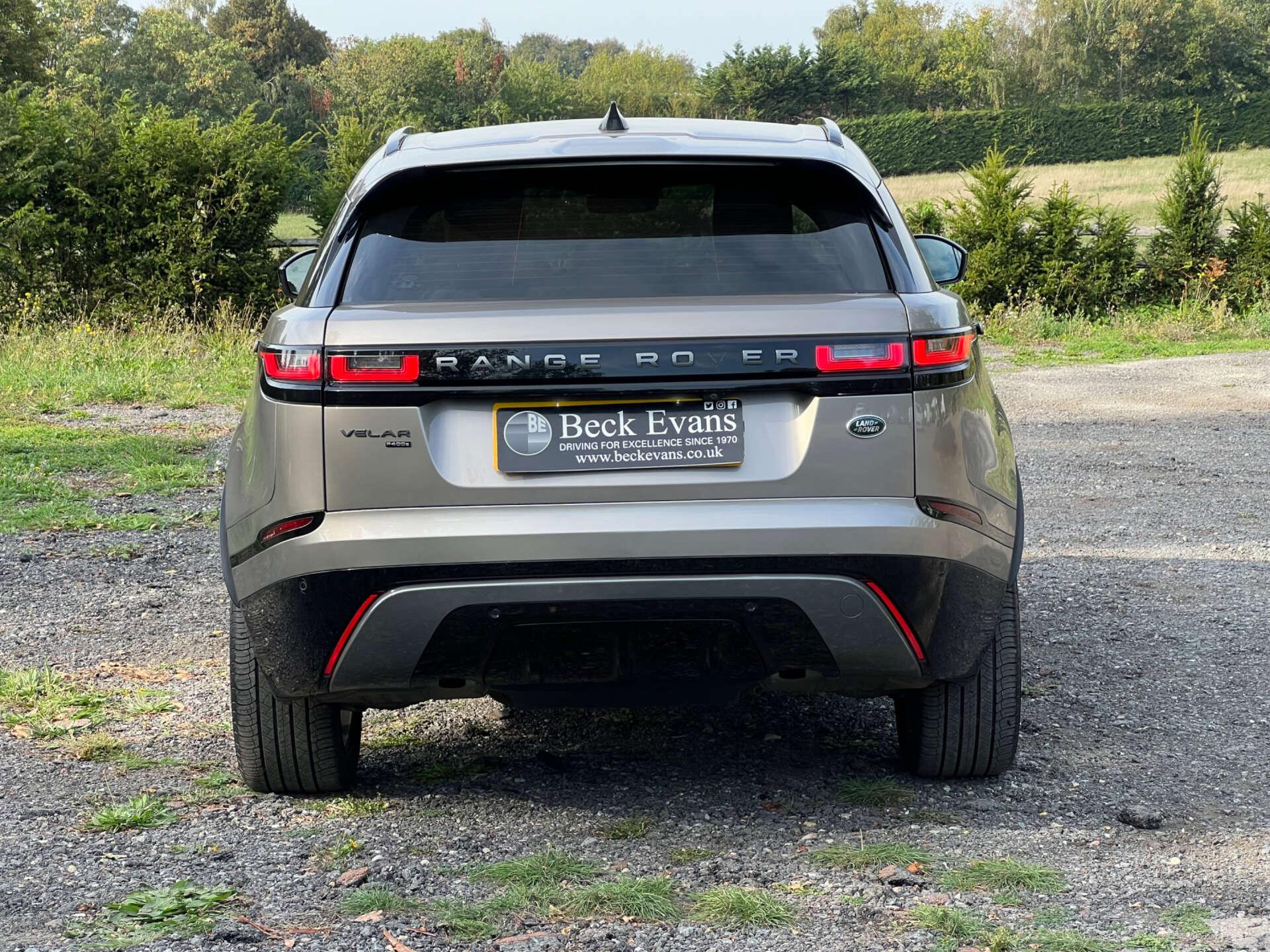 Land Rover Range Rover Velar view 10