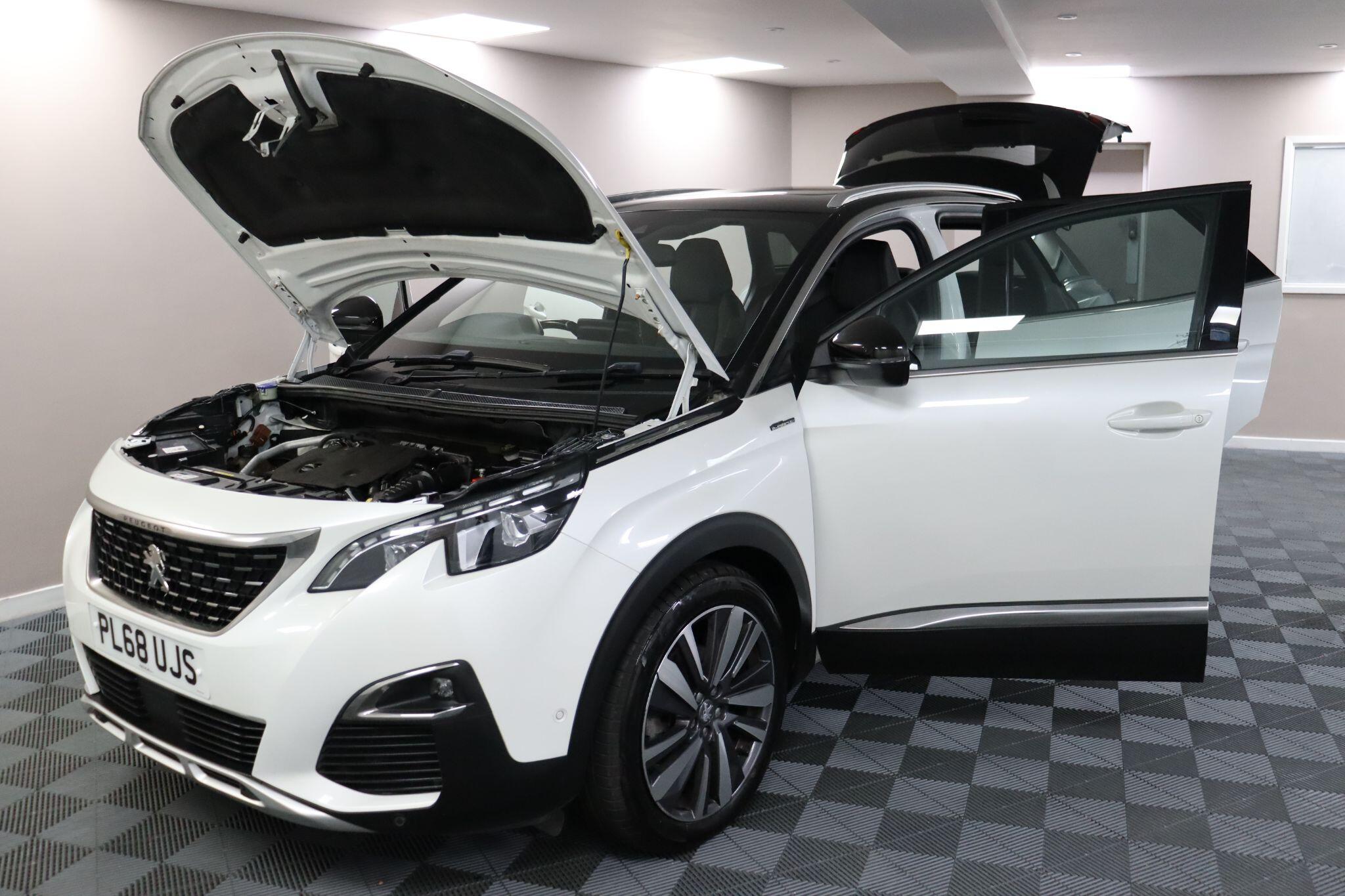 Peugeot 3008 view 16