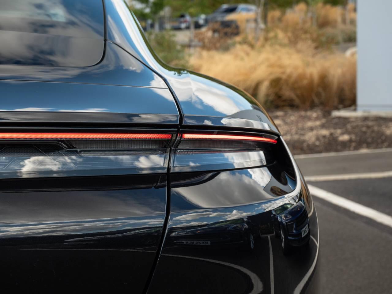Porsche Taycan view 10